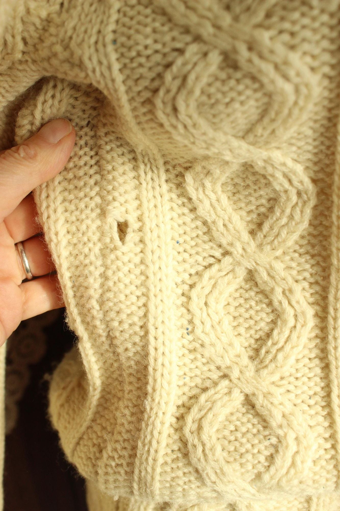 Vintage 1960s Tarni Handknit Ivory Wool Cable Knit Cardigan