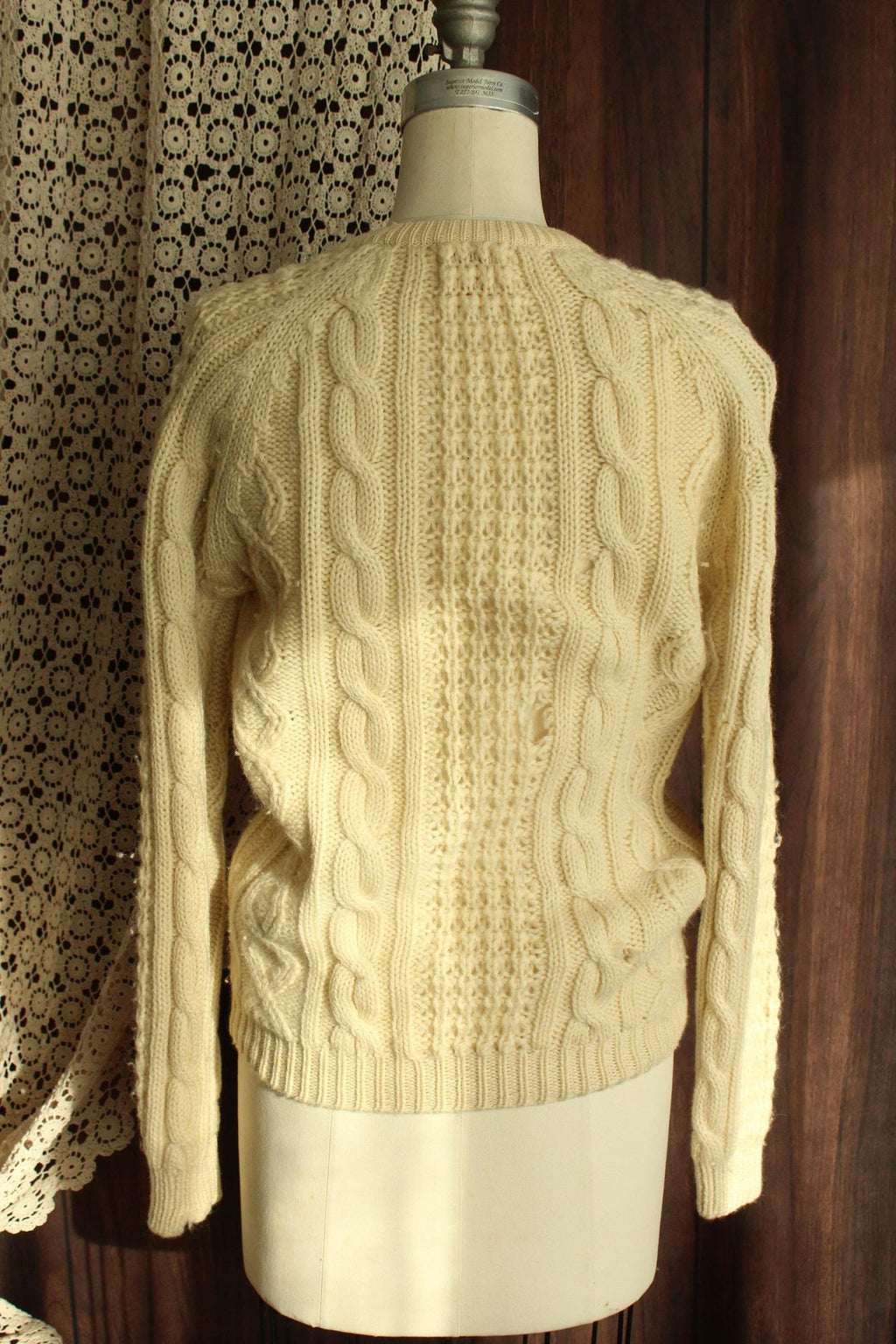 Vintage 1960s Tarni Handknit Ivory Wool Cable Knit Cardigan