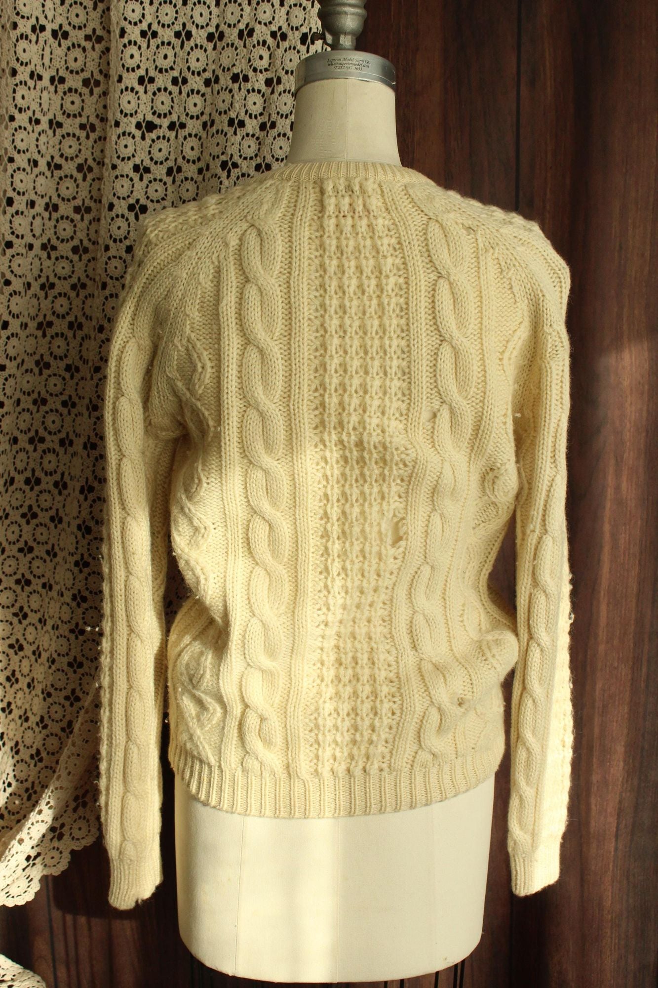 Vintage 1960s Tarni Handknit Ivory Wool Cable Knit Cardigan
