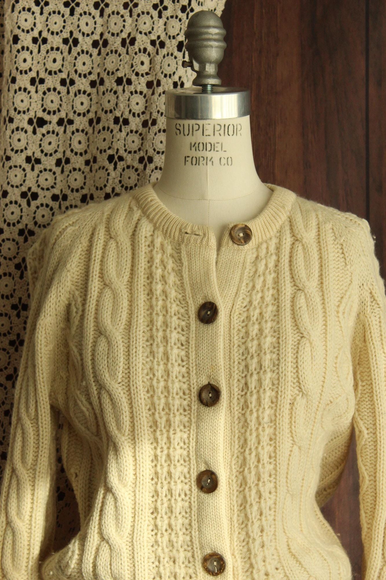 Vintage 1960s Tarni Handknit Ivory Wool Cable Knit Cardigan