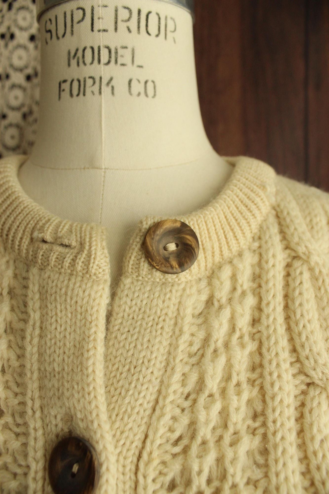 Vintage 1960s Tarni Handknit Ivory Wool Cable Knit Cardigan