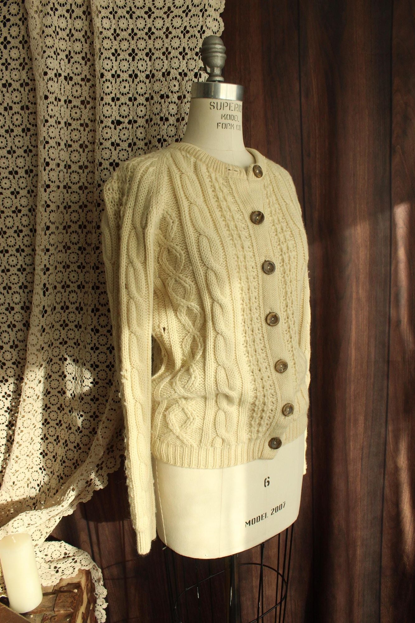Vintage 1960s Tarni Handknit Ivory Wool Cable Knit Cardigan