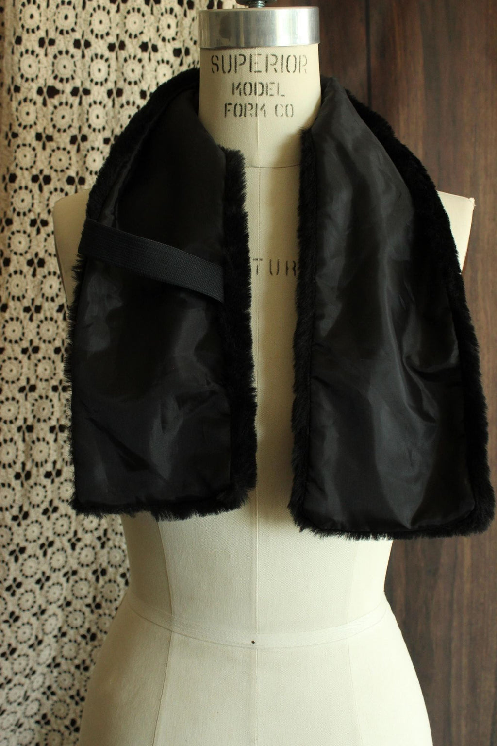 Vintage 1980s Faux Fur Pull Through Wrap