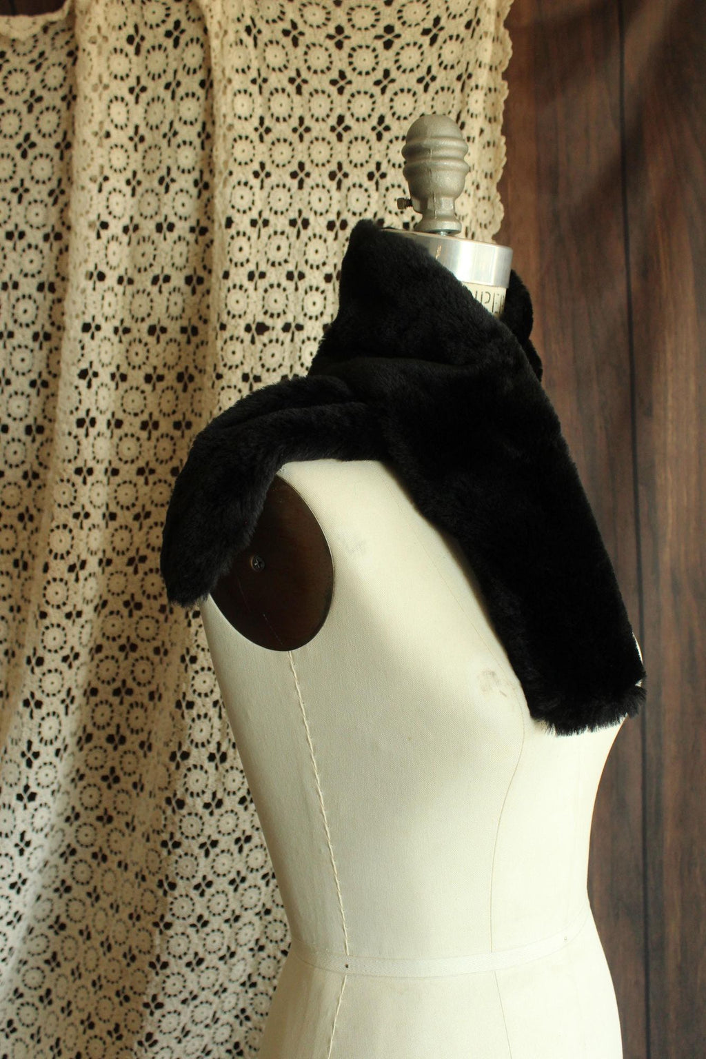 Vintage 1980s Faux Fur Pull Through Wrap