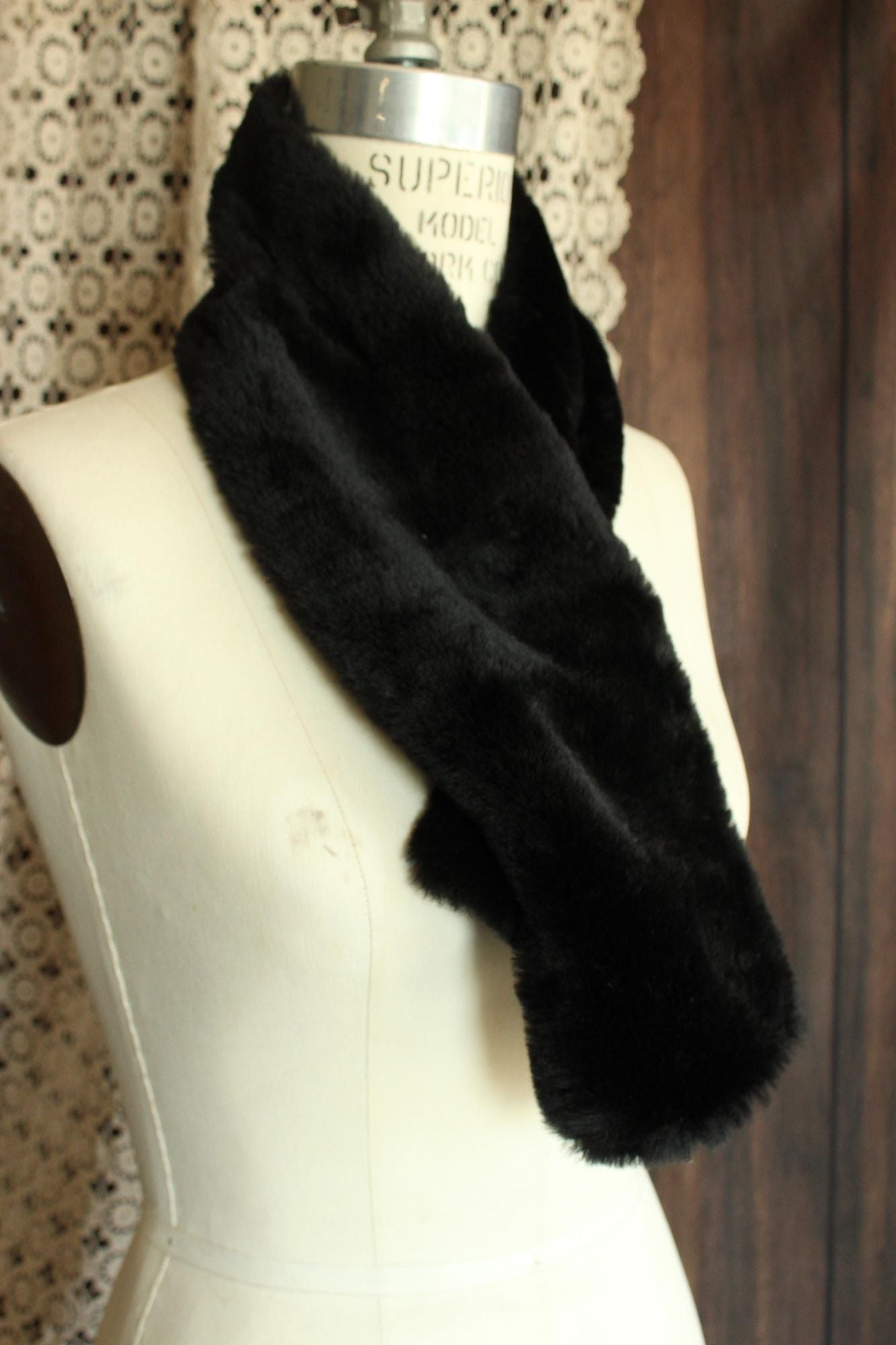 Vintage 1980s Faux Fur Pull Through Wrap