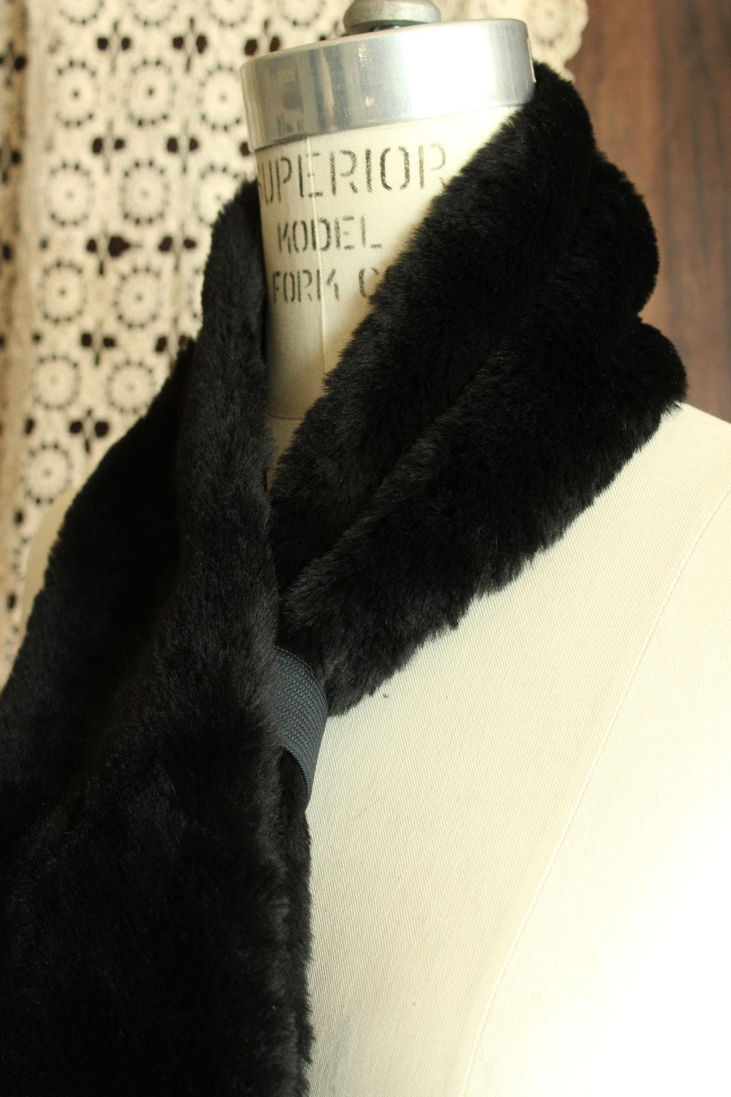Vintage 1980s Faux Fur Pull Through Wrap