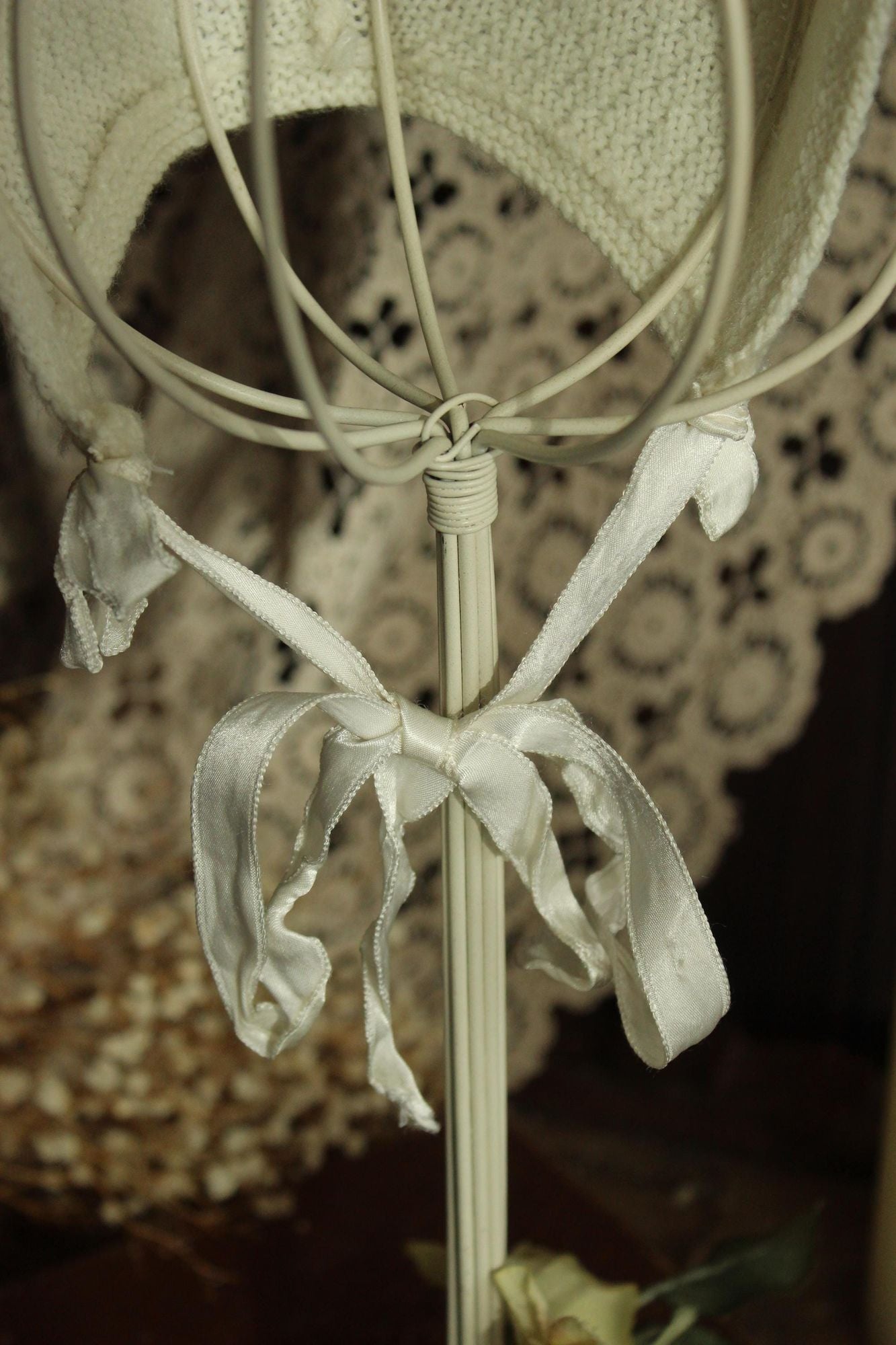 Vintage 1950s Winter White Knit baby bonnet with Ribbon Ties