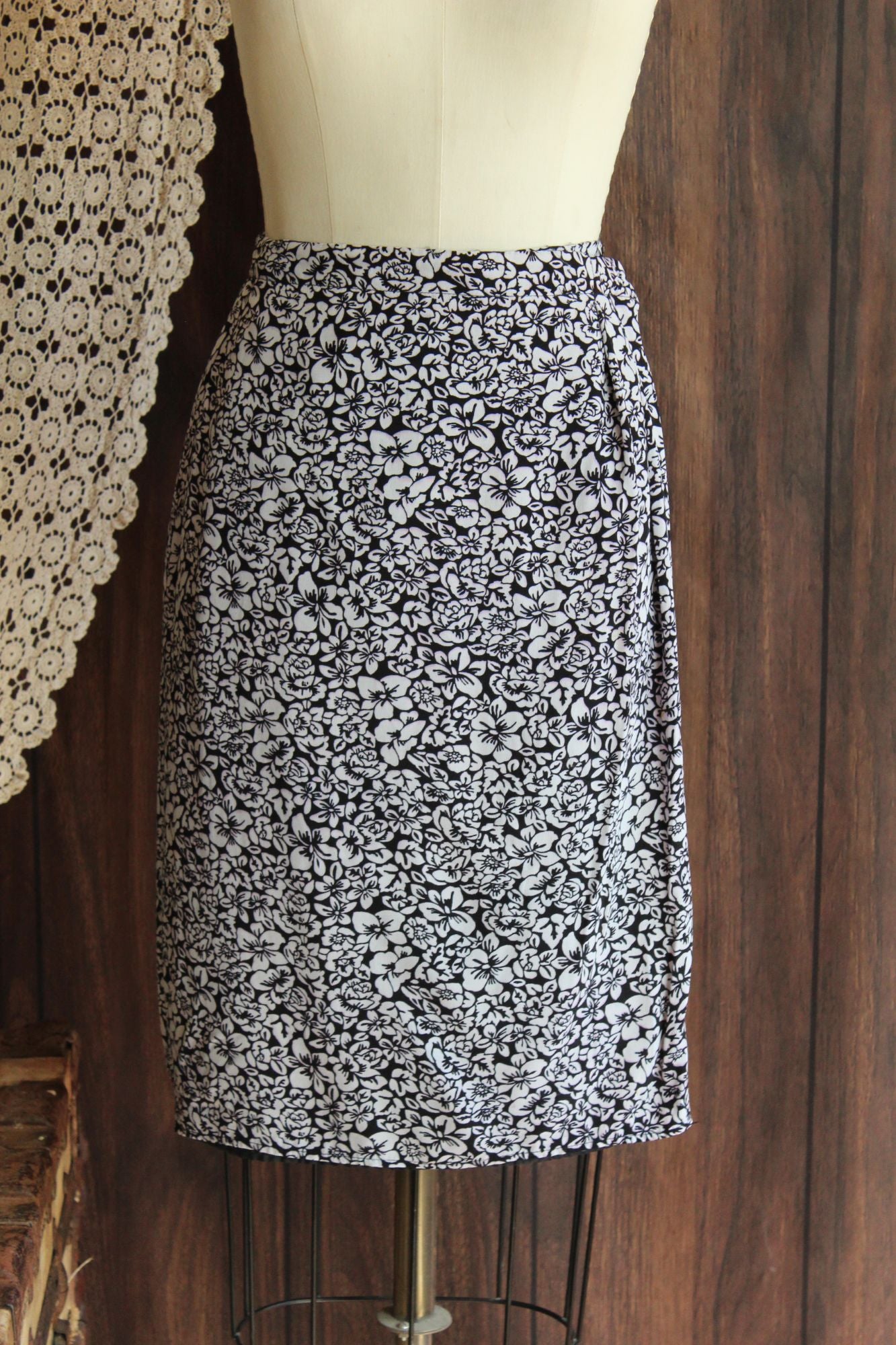 Vintage 1990s 2000s Wrap Skirt by Liz Claiborne