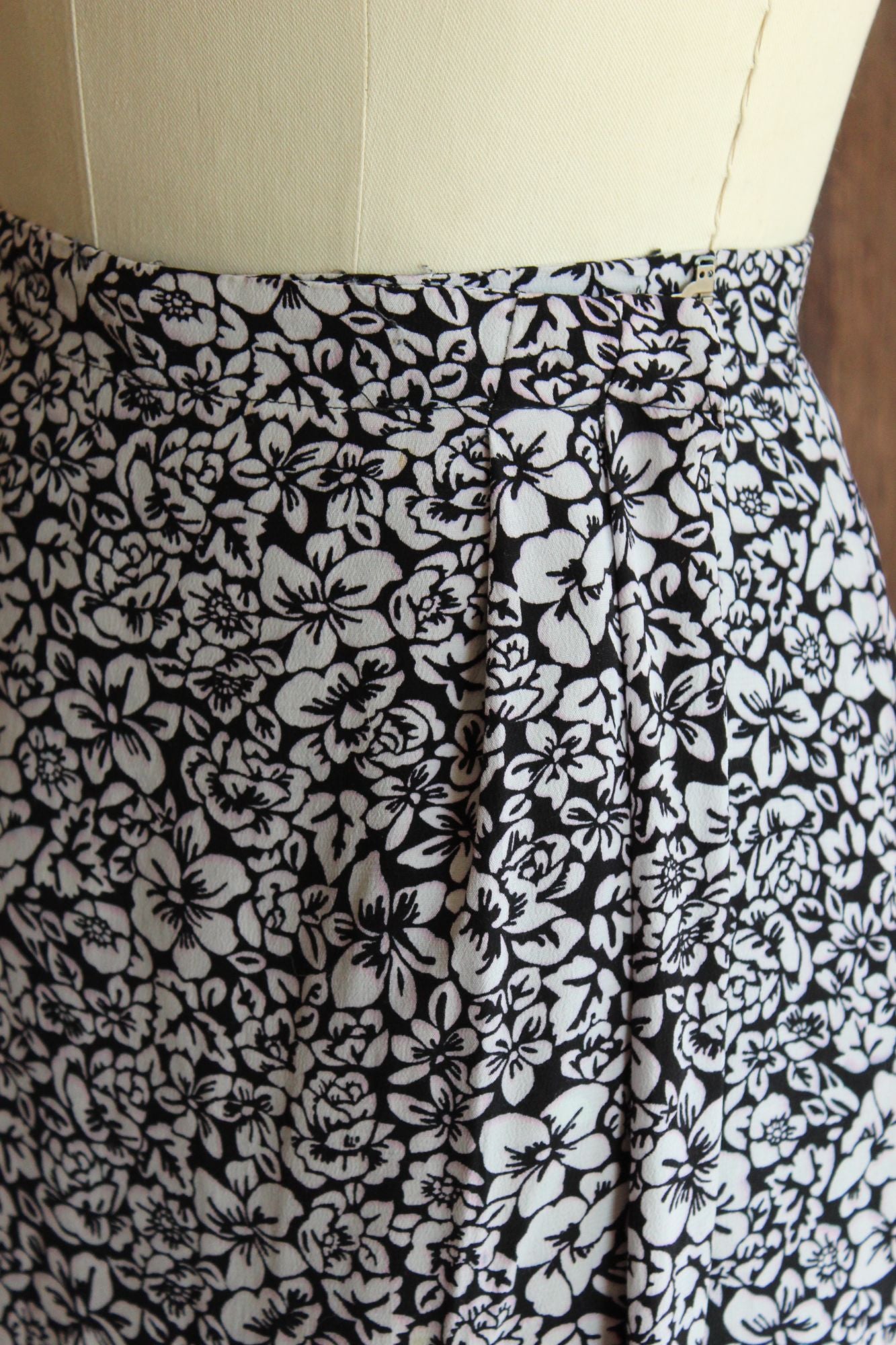 Vintage 1990s 2000s Wrap Skirt by Liz Claiborne