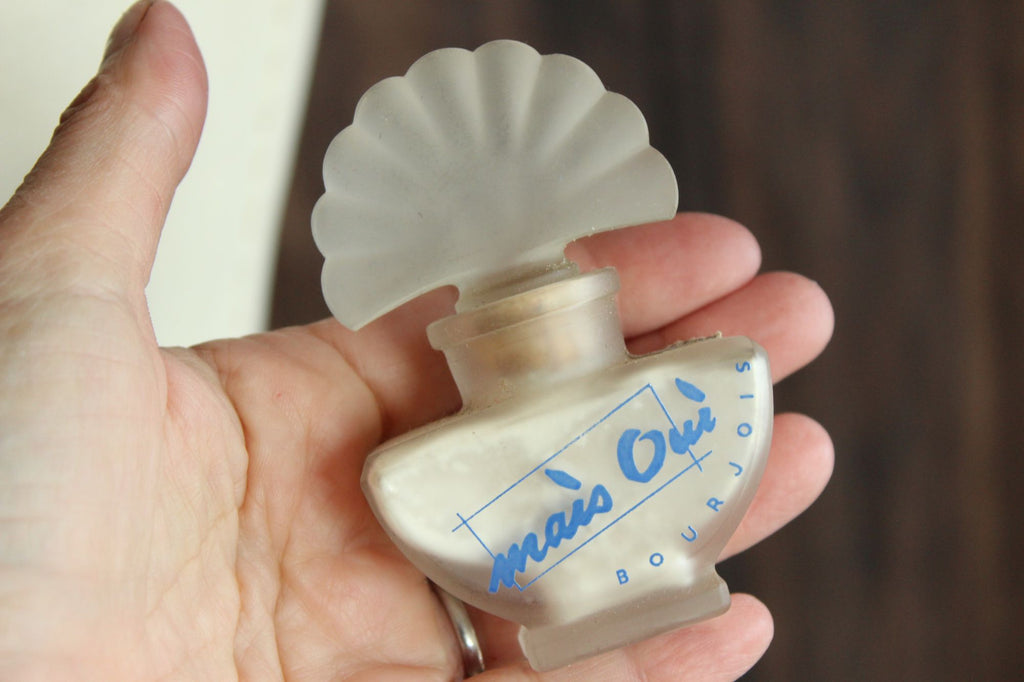 1940s Bourjois Mais Oui Perfumed Talc