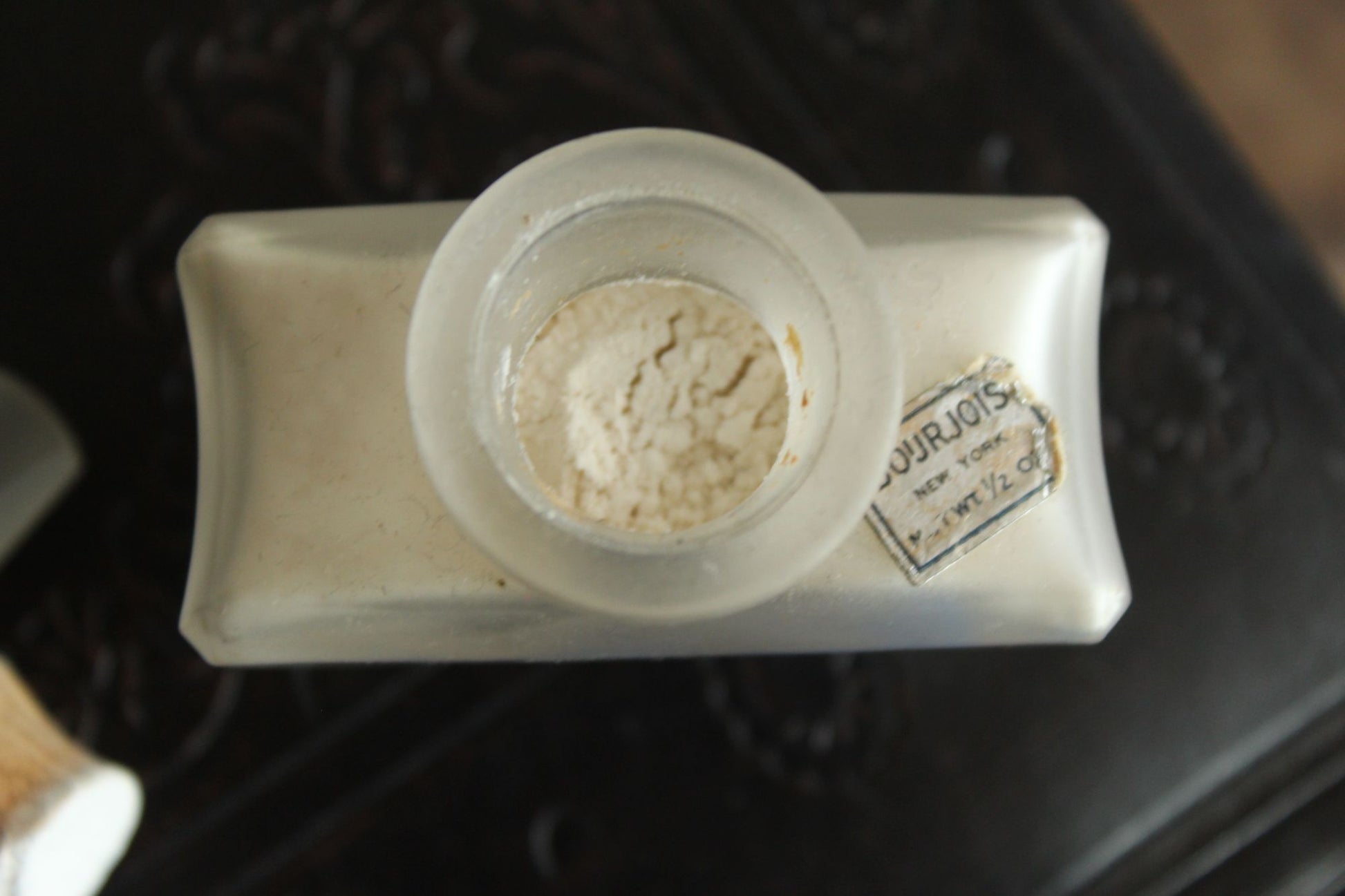 1940s Bourjois Mais Oui Perfumed Talc