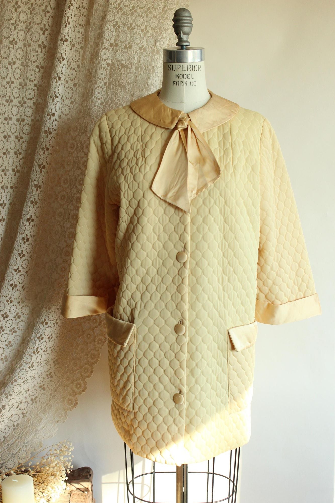 Vintage 1960s Gossard Artemis Golden Yellow Quilted Robe