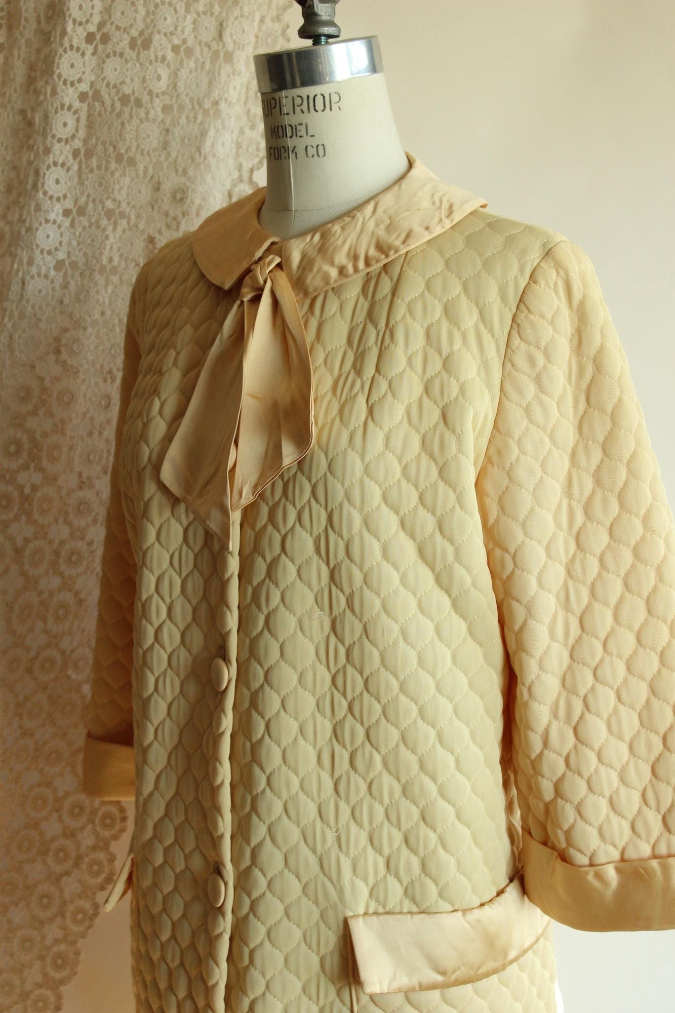 Vintage 1960s Gossard Artemis Golden Yellow Quilted Robe