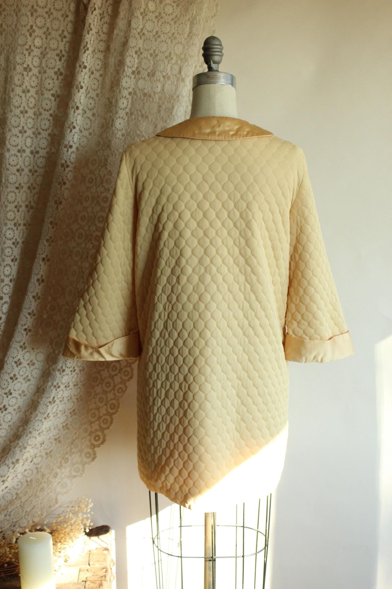 Vintage 1960s Gossard Artemis Golden Yellow Quilted Robe