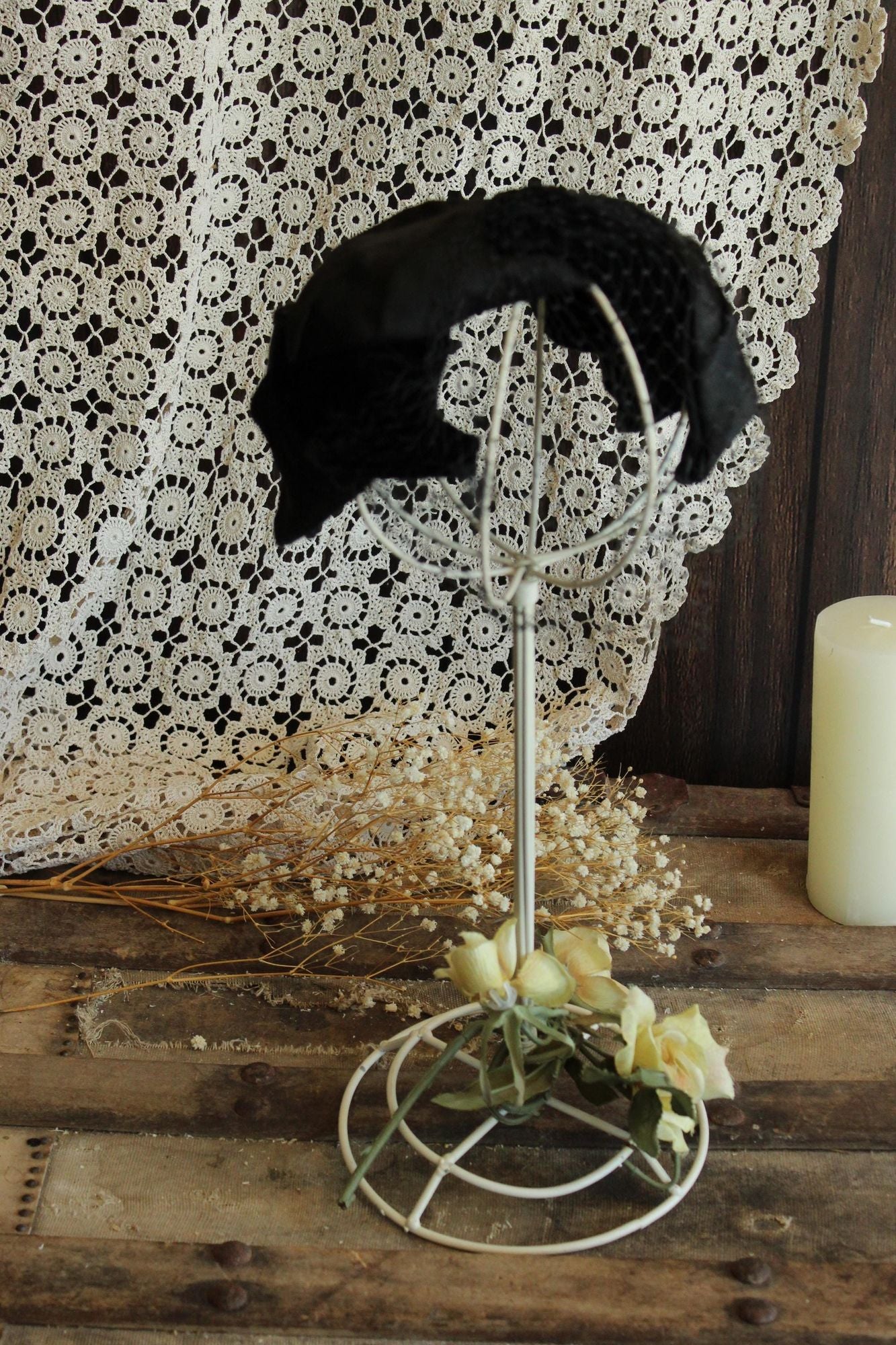 Vintage 1950s Black Satin and Velvet Curvette Hat With Birdcage Veil,