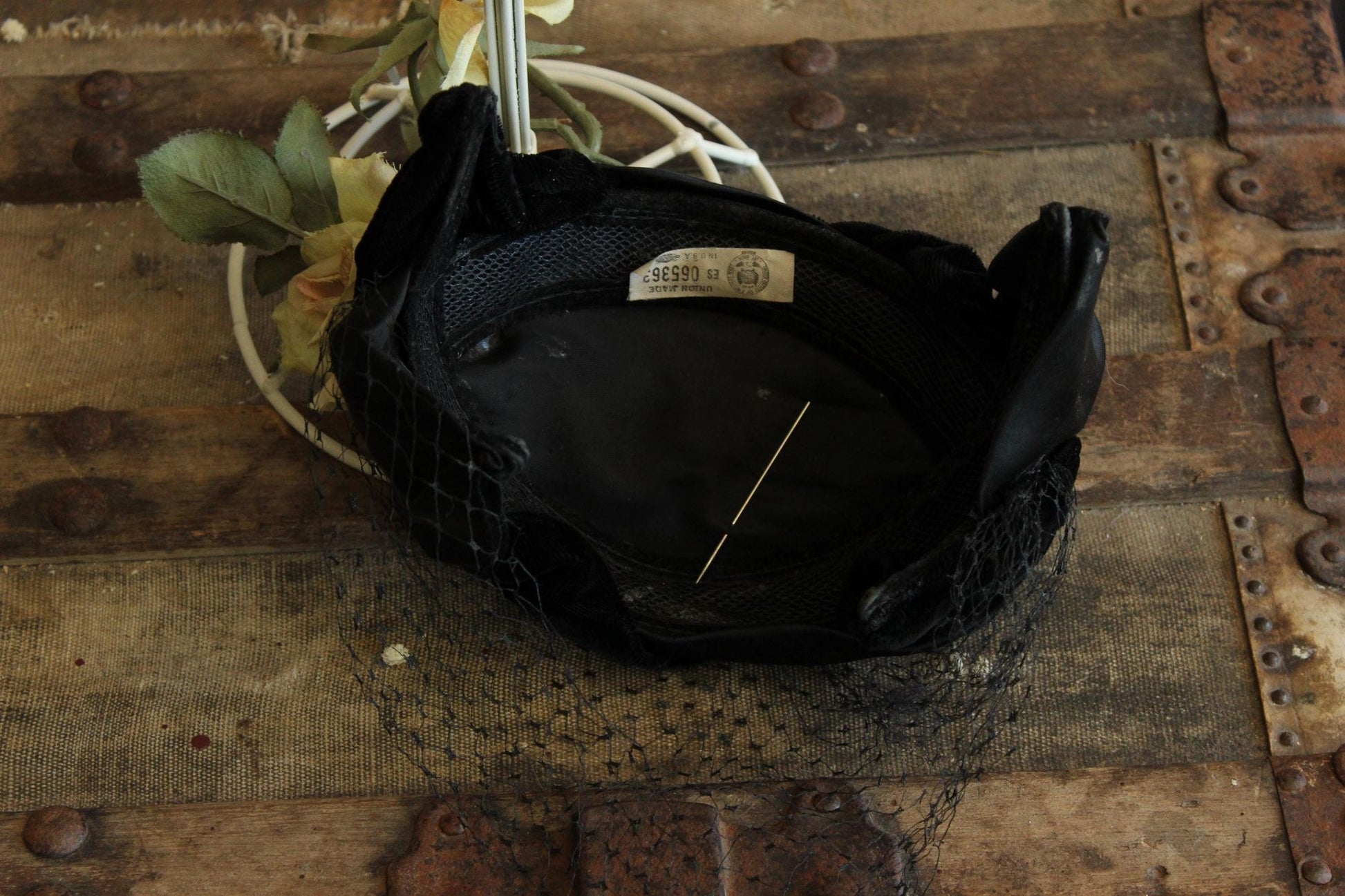 Vintage 1950s Black Satin and Velvet Curvette Hat With Birdcage Veil,