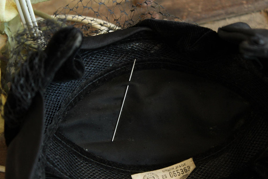Vintage 1950s Black Satin and Velvet Curvette Hat With Birdcage Veil,