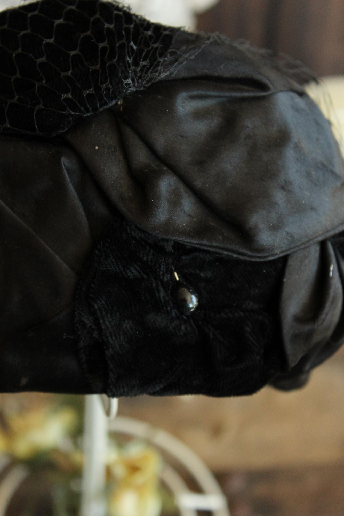 Vintage 1950s Black Satin and Velvet Curvette Hat With Birdcage Veil,