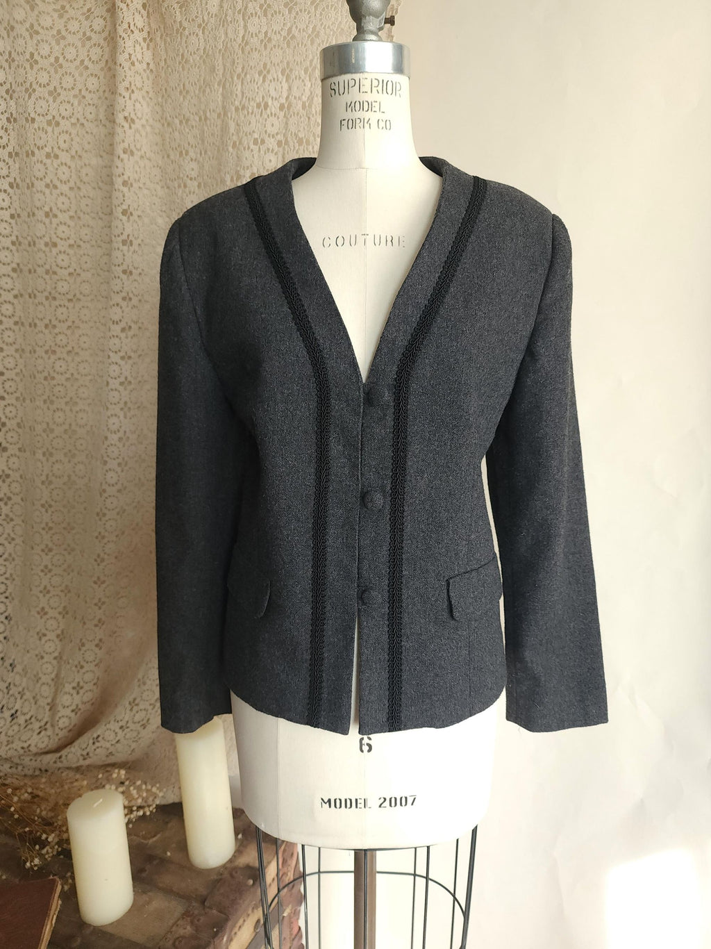 Vintage 1980s Russ Gray Wool Jacket with Shoulder Pads and Braided Trim