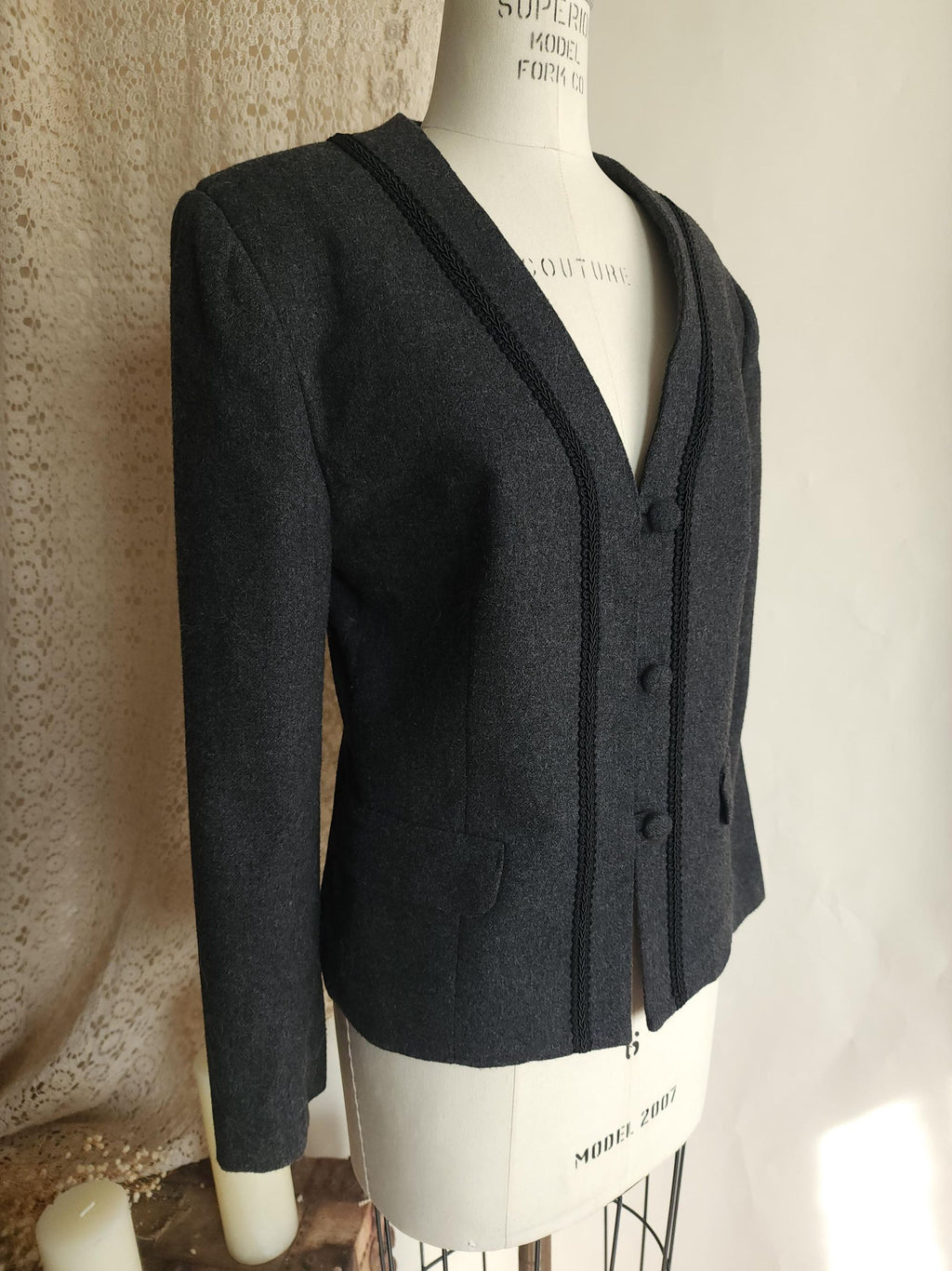 Vintage 1980s Russ Gray Wool Jacket with Shoulder Pads and Braided Trim