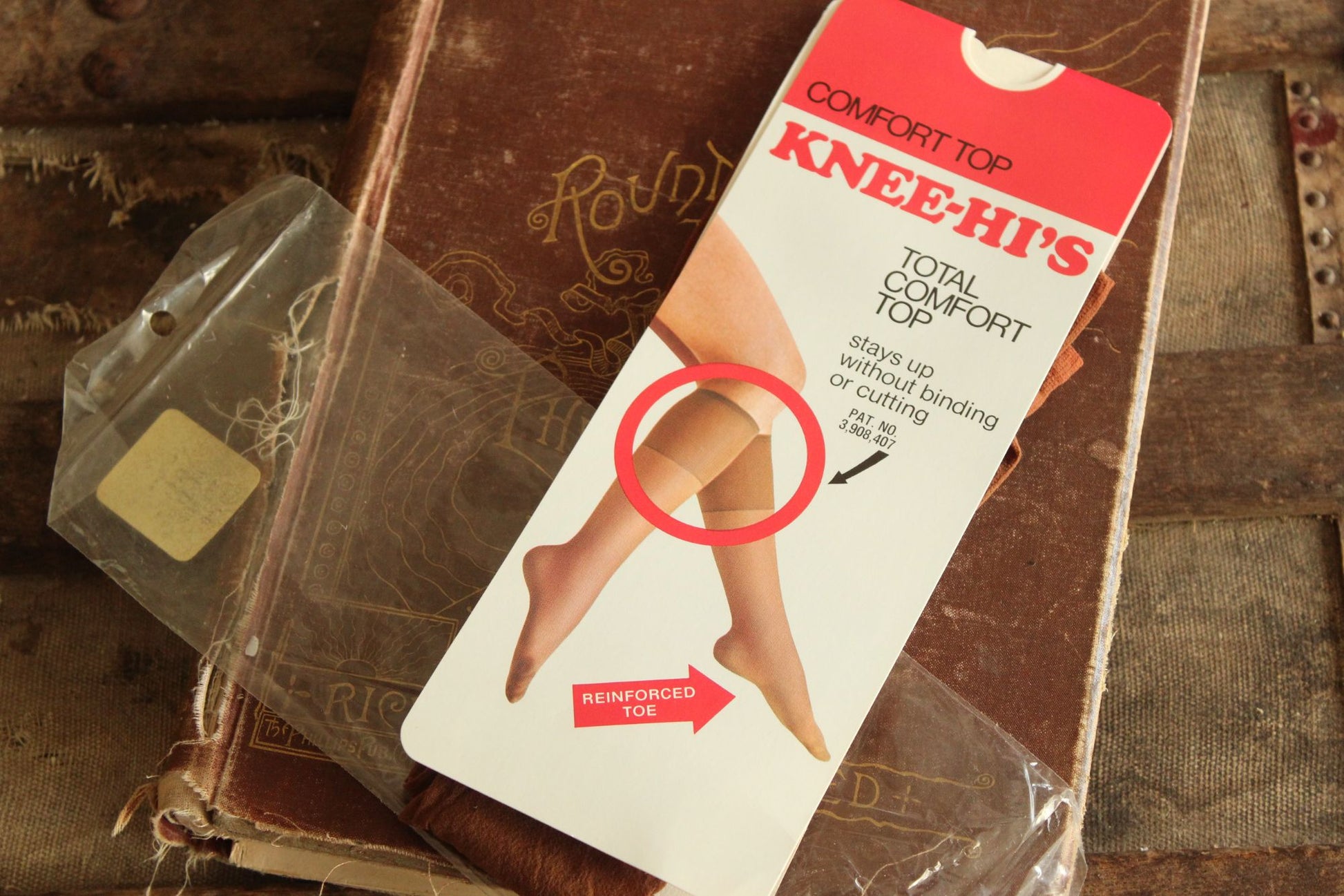 Vintage 1980s 1990s Knee High Stockings,in Suntan
