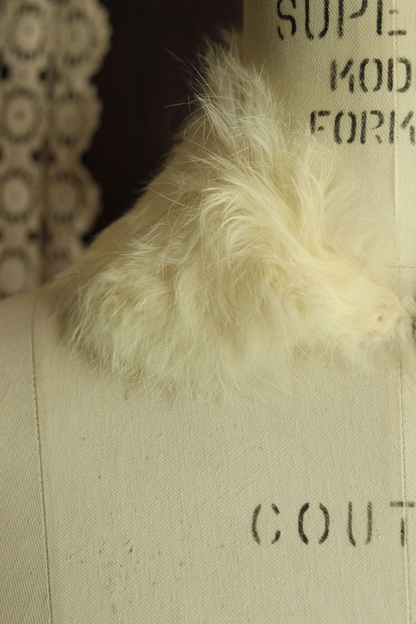 Vintage 1950s White Fur Detachable Blouse or Dress Collar