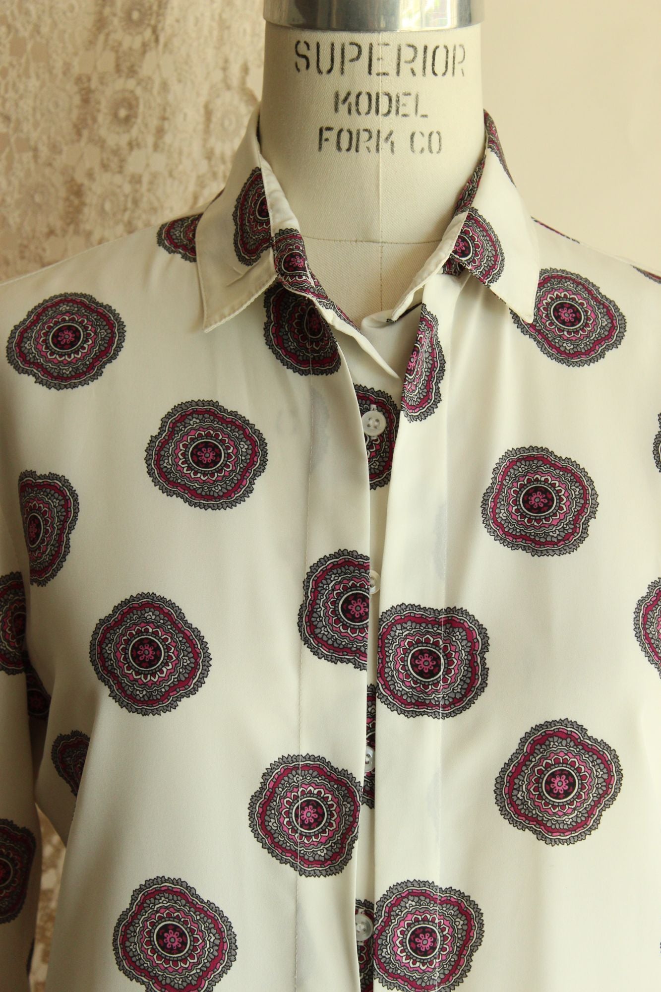 Vintage 1980s 1990s White and Purple Mandala Type Blouse