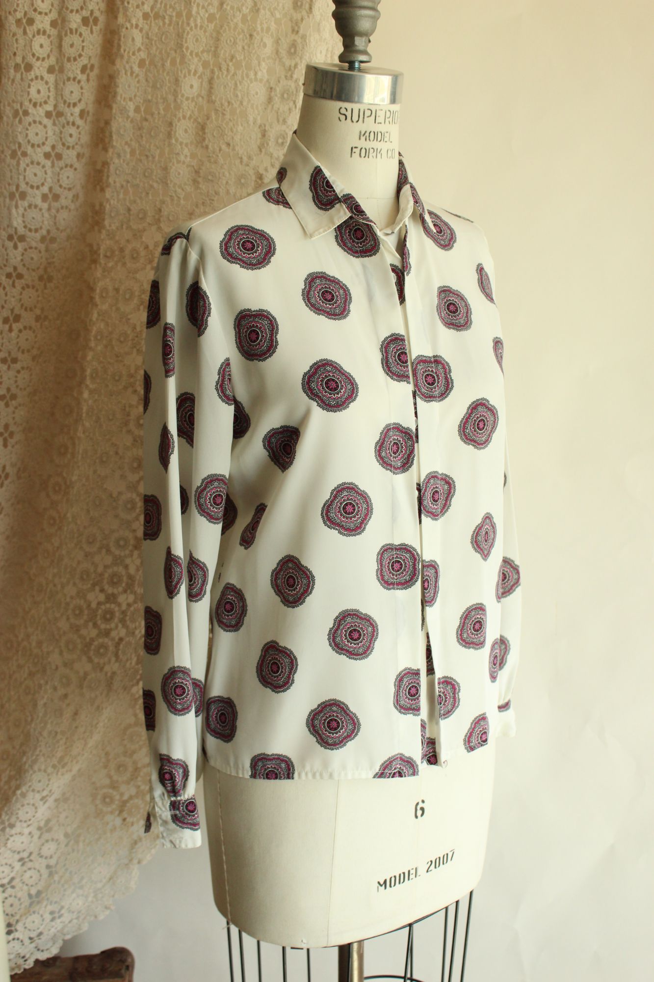 Vintage 1980s 1990s White and Purple Mandala Type Blouse