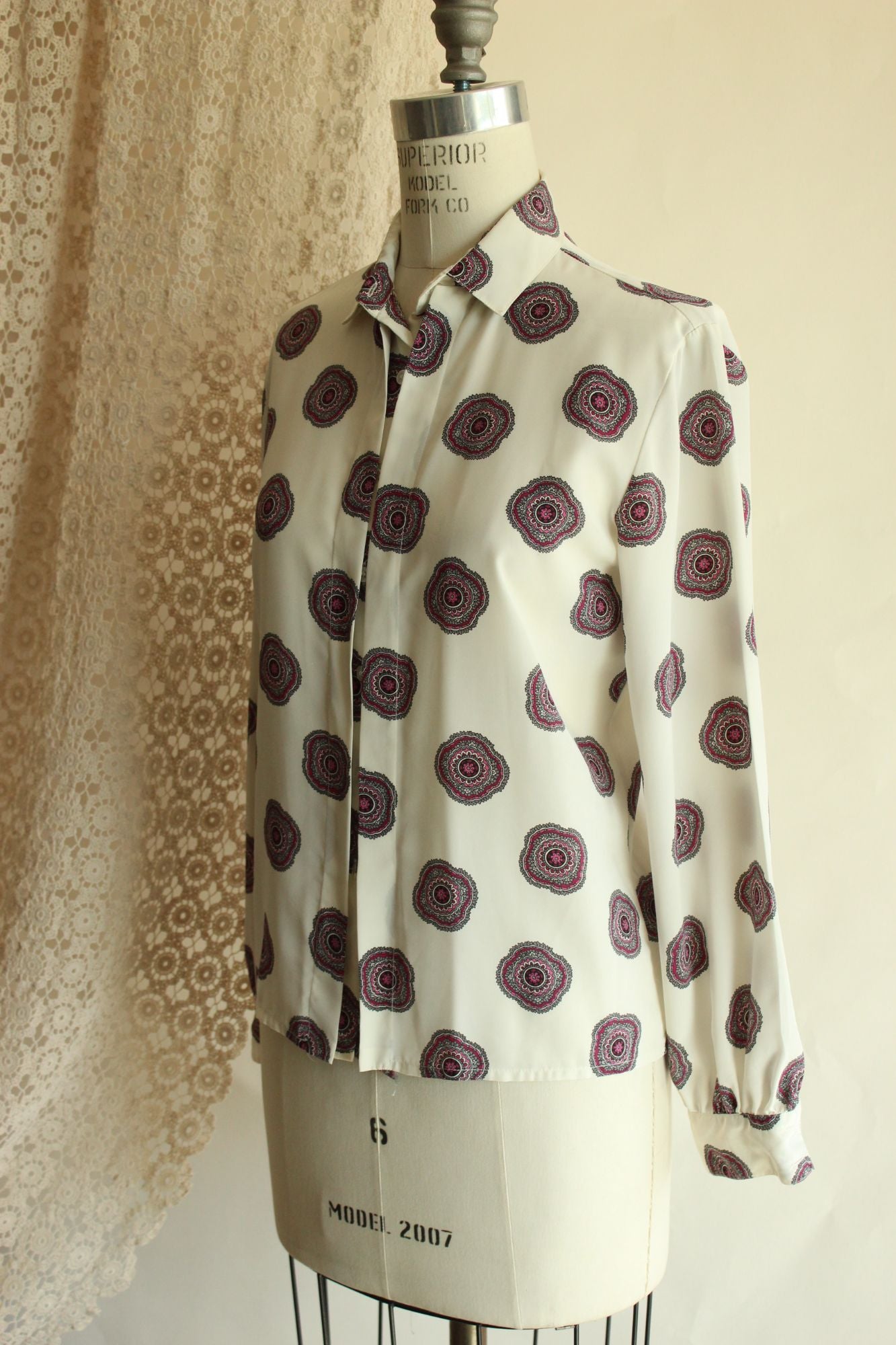 Vintage 1980s 1990s White and Purple Mandala Type Blouse