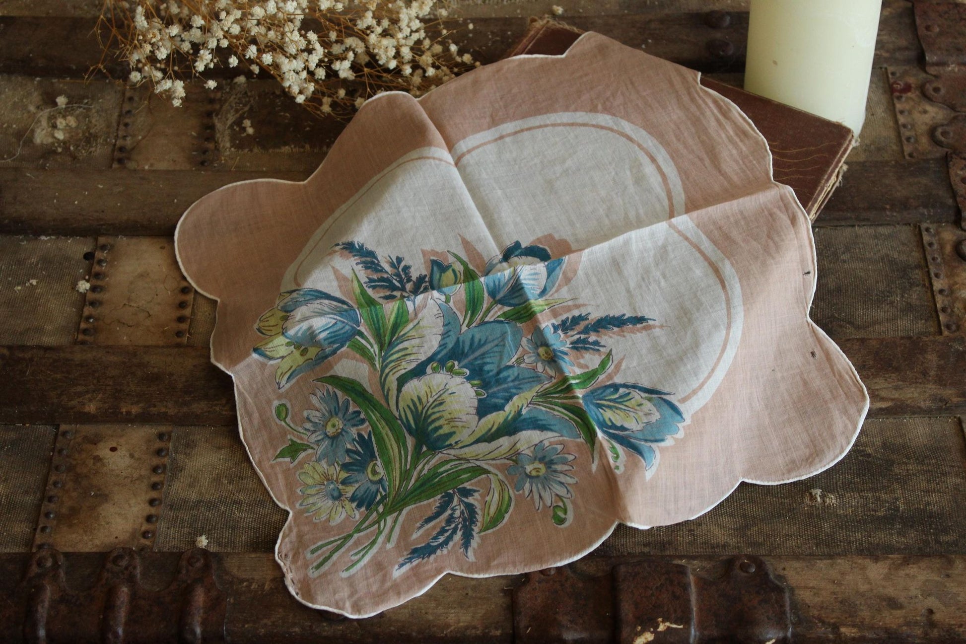 Vintage 1950s Blue Tulip Flower Print Cotton Hankie