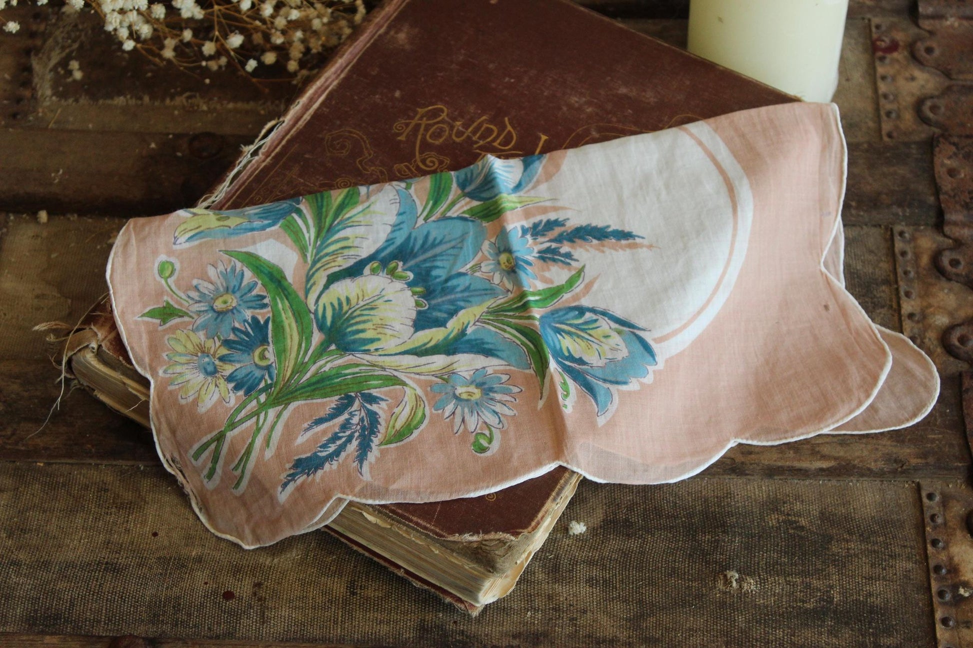 Vintage 1950s Blue Tulip Flower Print Cotton Hankie