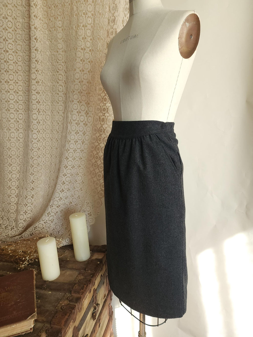 Vintage 1970s 1980s Gray Wool Pencil Skirt with Pockets