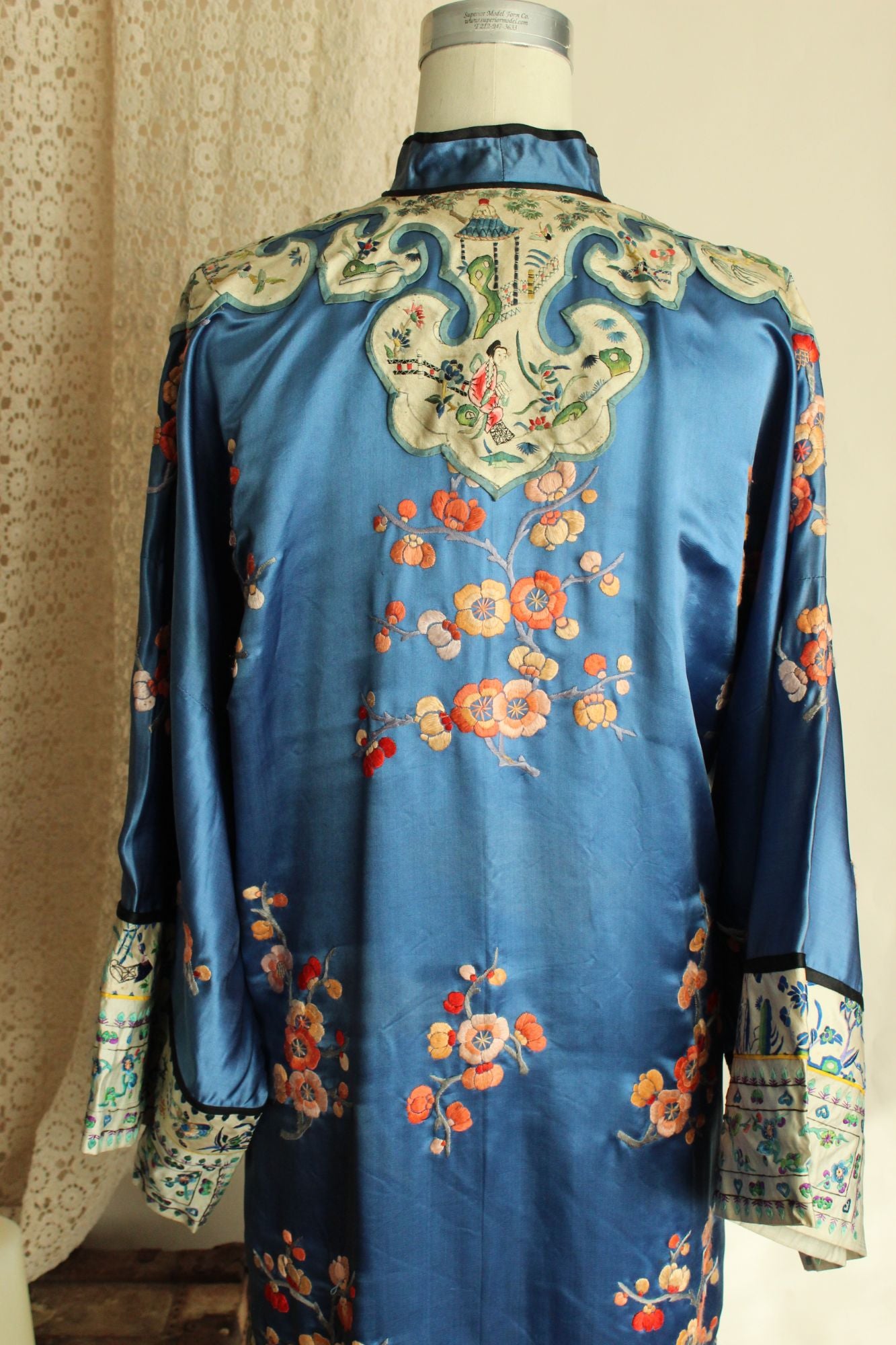 Vintage 1920s Antique Blue Embroidered Silk Chinese Robe