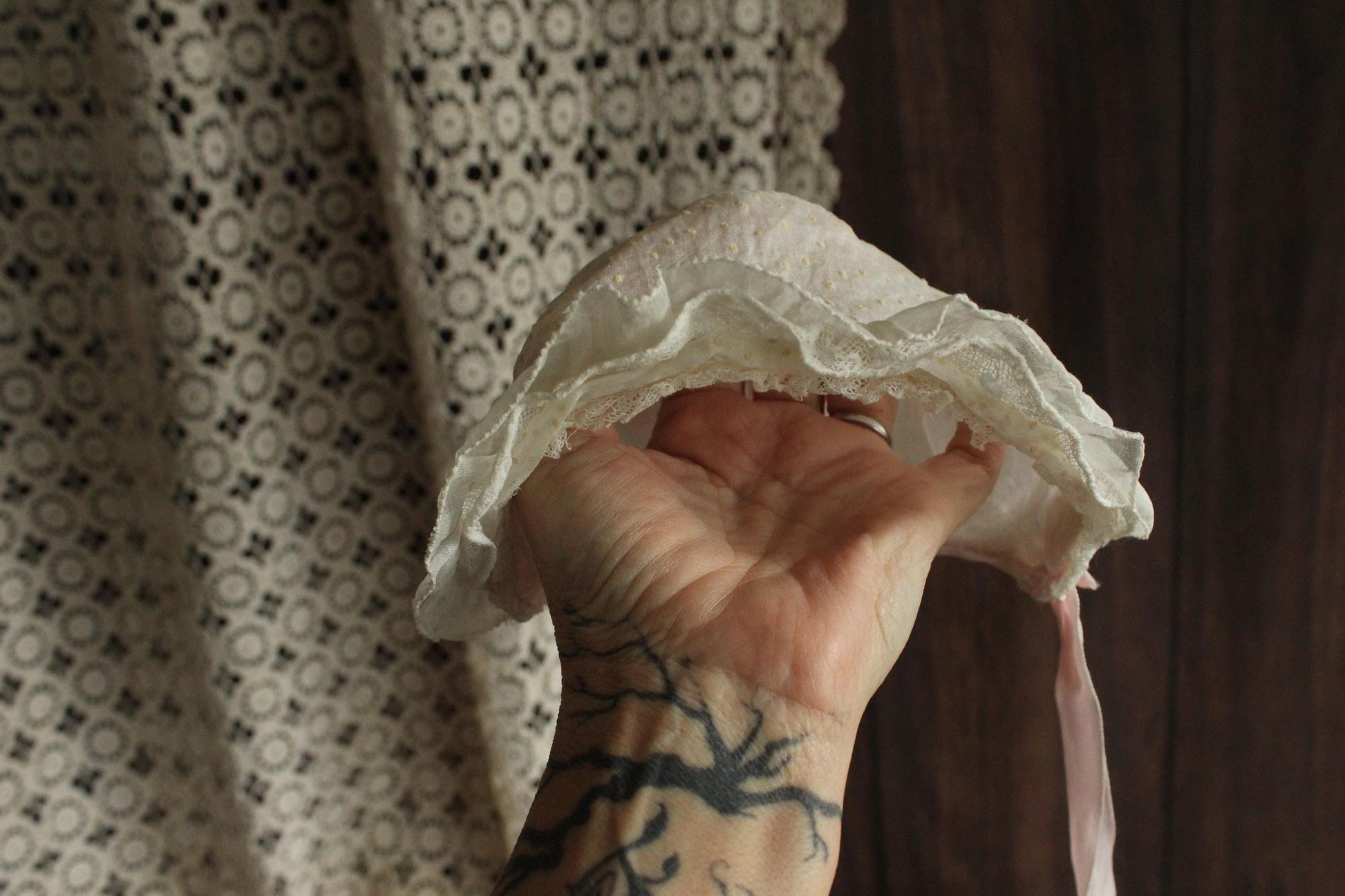 Vintage 1950s 1960s Baby Bonnet with Lace Trim and Swiss Dots