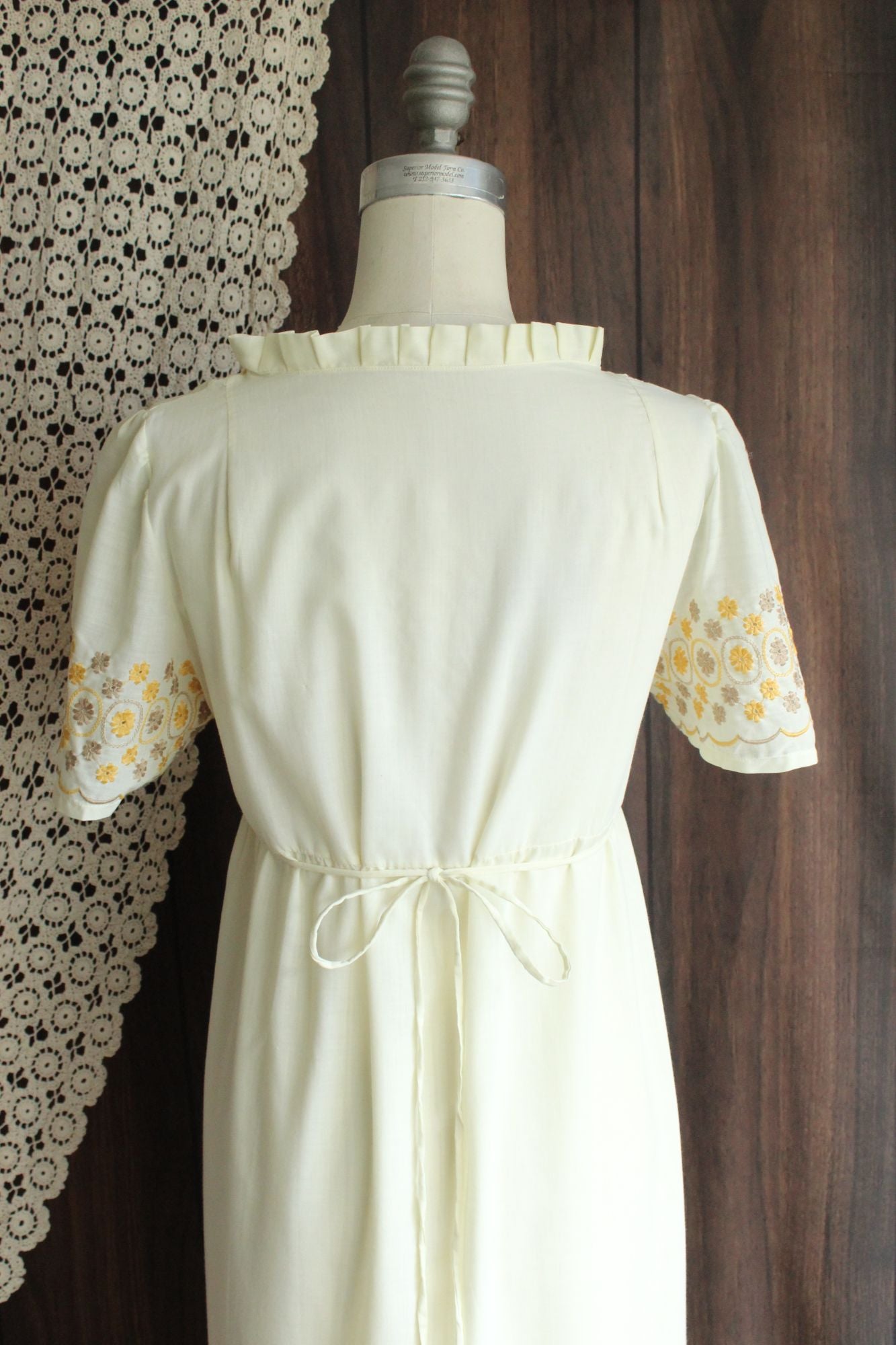 Vintage 1970s Yellow Embroidered Boho Maxidress