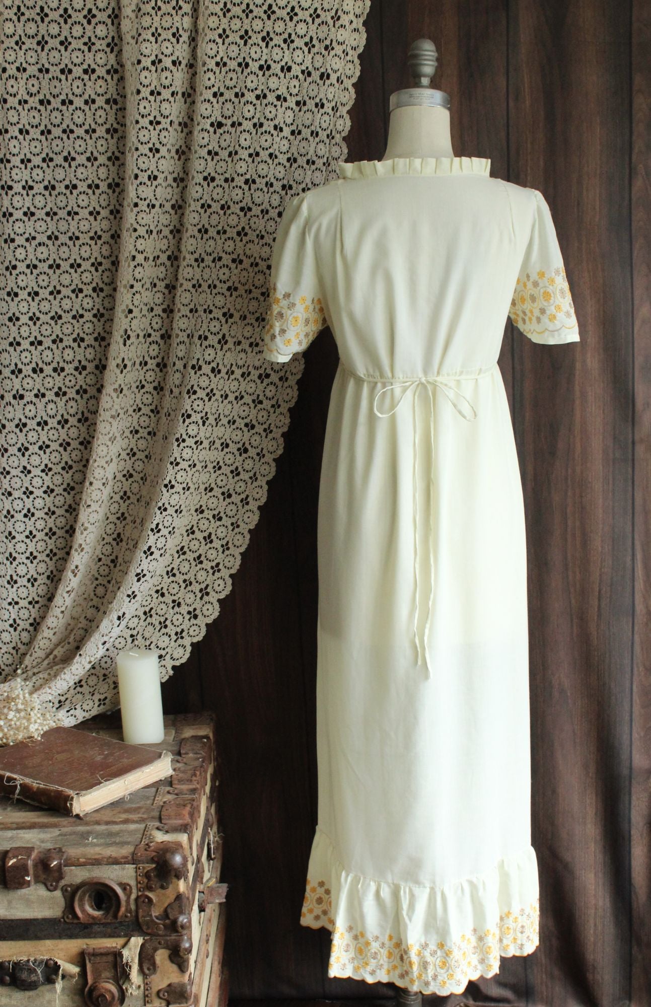 Vintage 1970s Yellow Embroidered Boho Maxidress