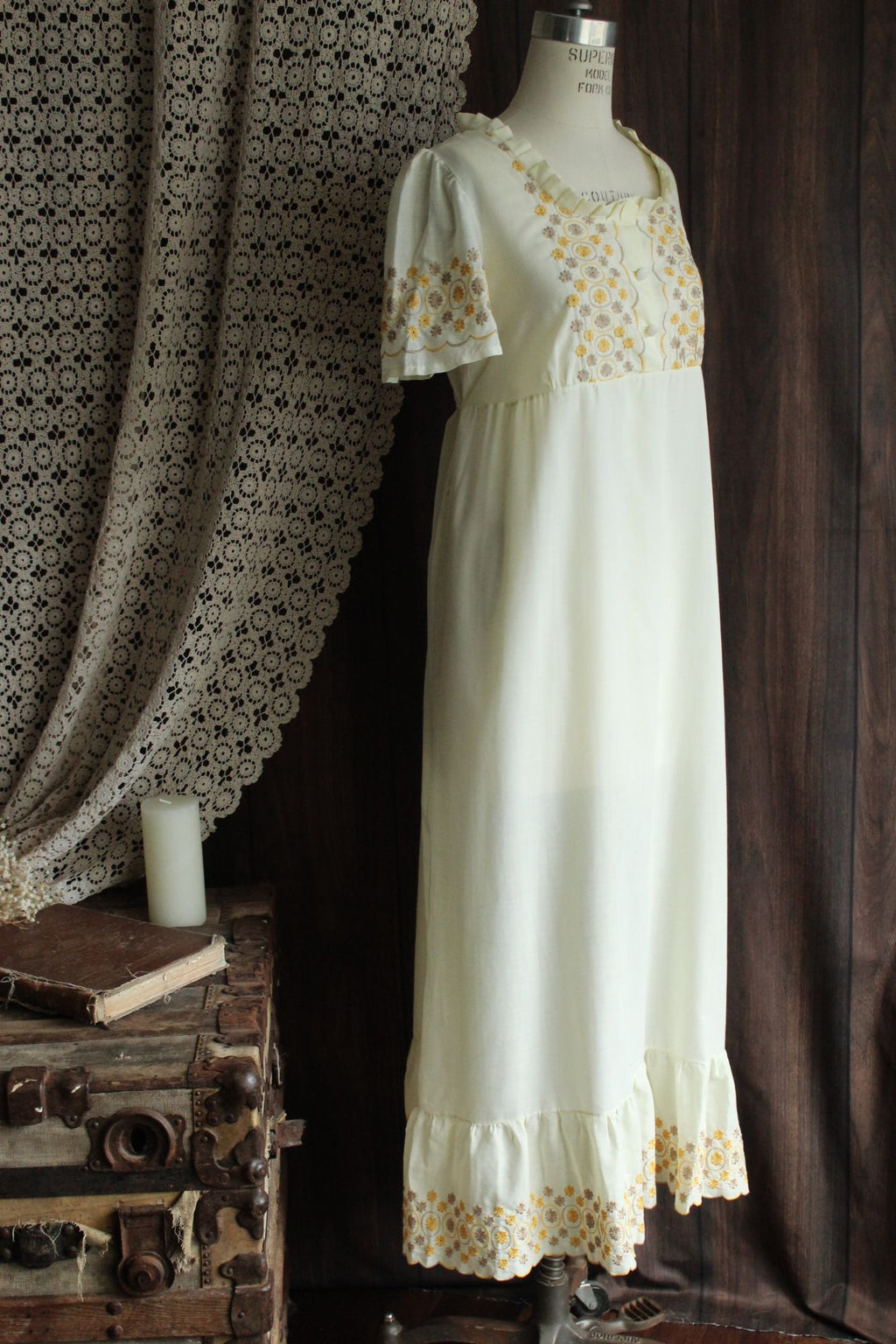 Vintage 1970s Yellow Embroidered Boho Maxidress