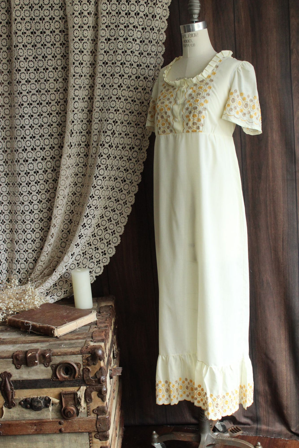 Vintage 1970s Yellow Embroidered Boho Maxidress