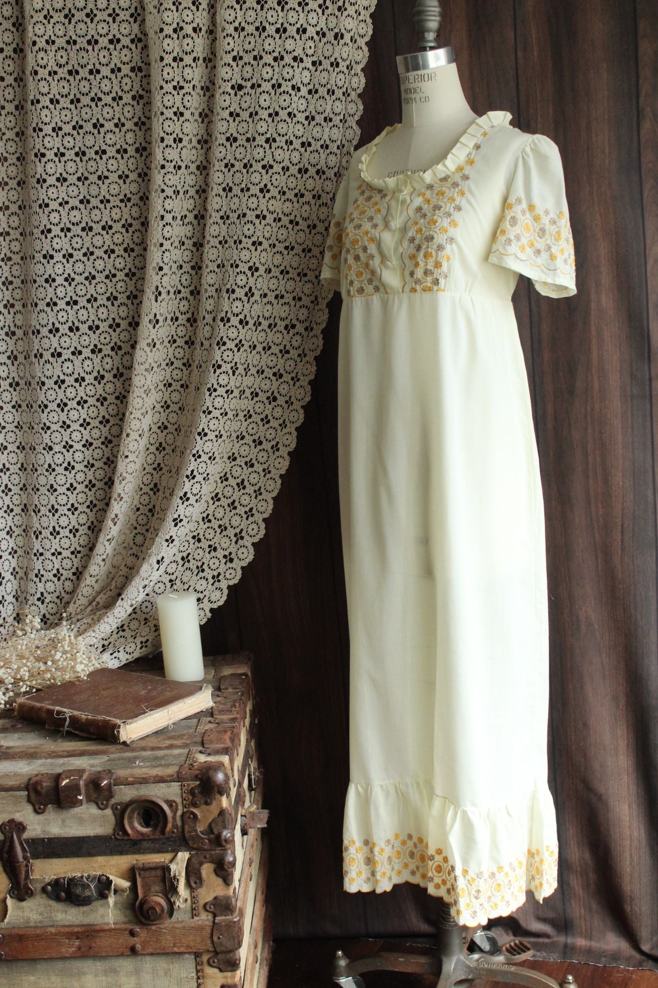 Vintage 1970s Yellow Embroidered Boho Maxidress