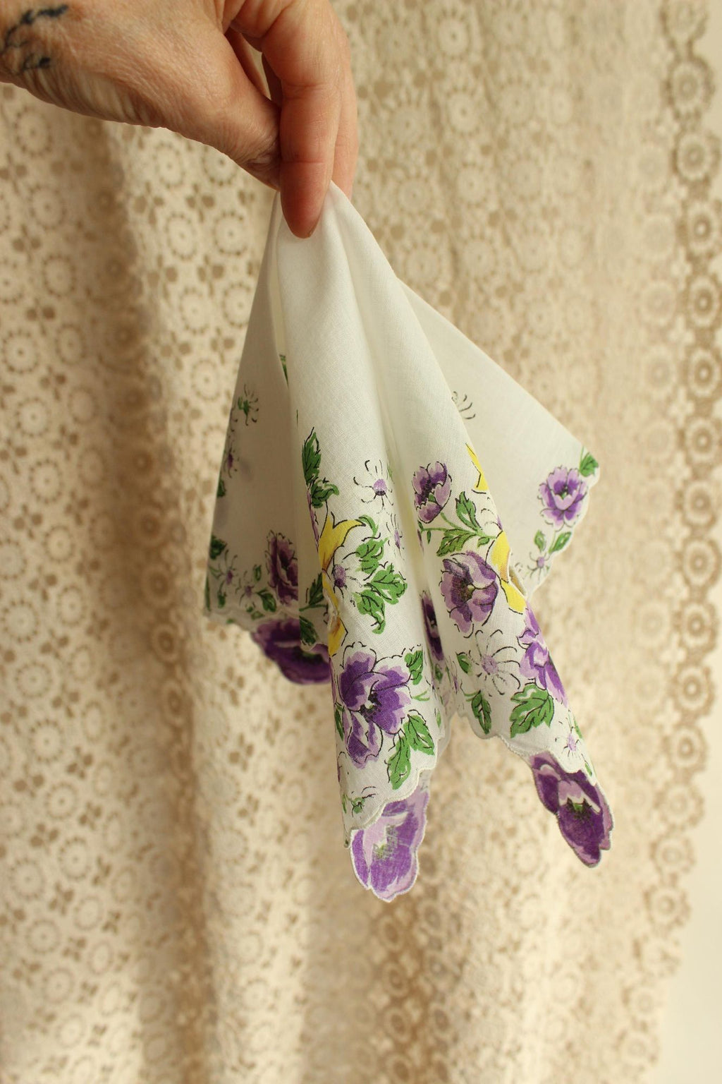 Vintage 1950s Purple Roses with Yellow Ribbon Handkerchief
