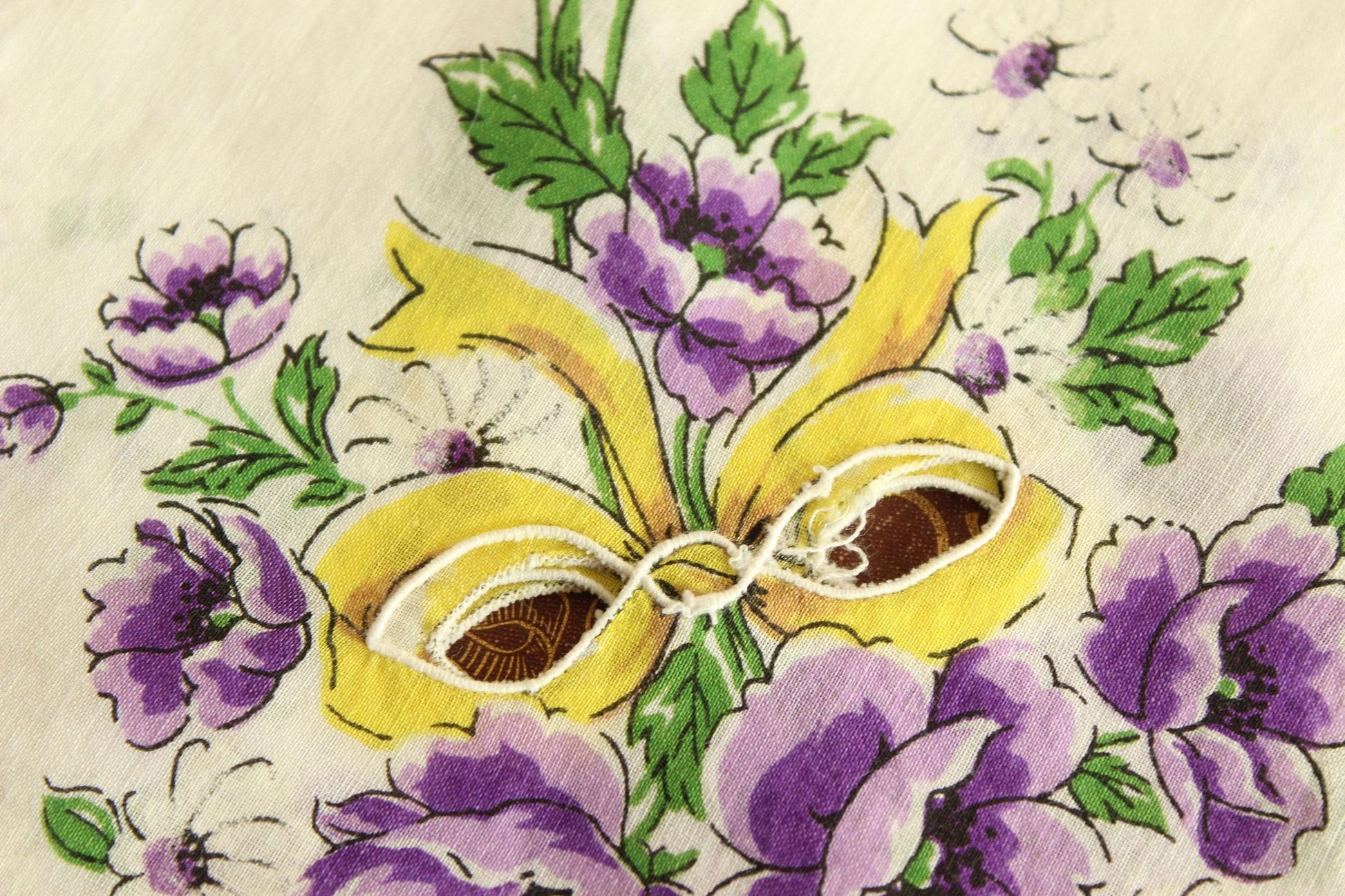 Vintage 1950s Purple Roses with Yellow Ribbon Handkerchief