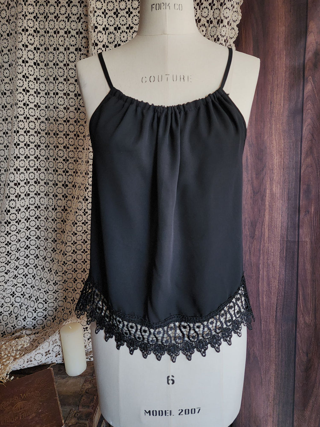 Oboe Womens Top, Black Spaghetti Strap, Size Large, Lace Trim