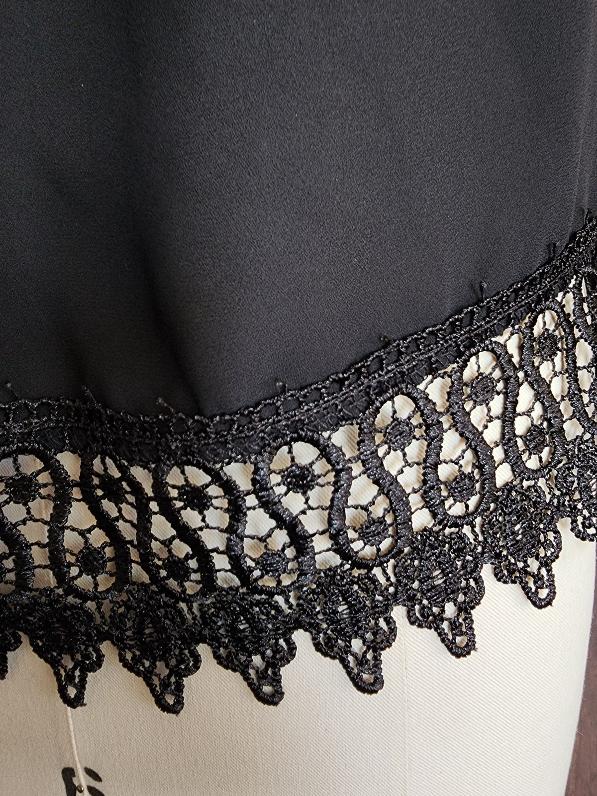 Oboe Womens Top, Black Spaghetti Strap, Size Large, Lace Trim