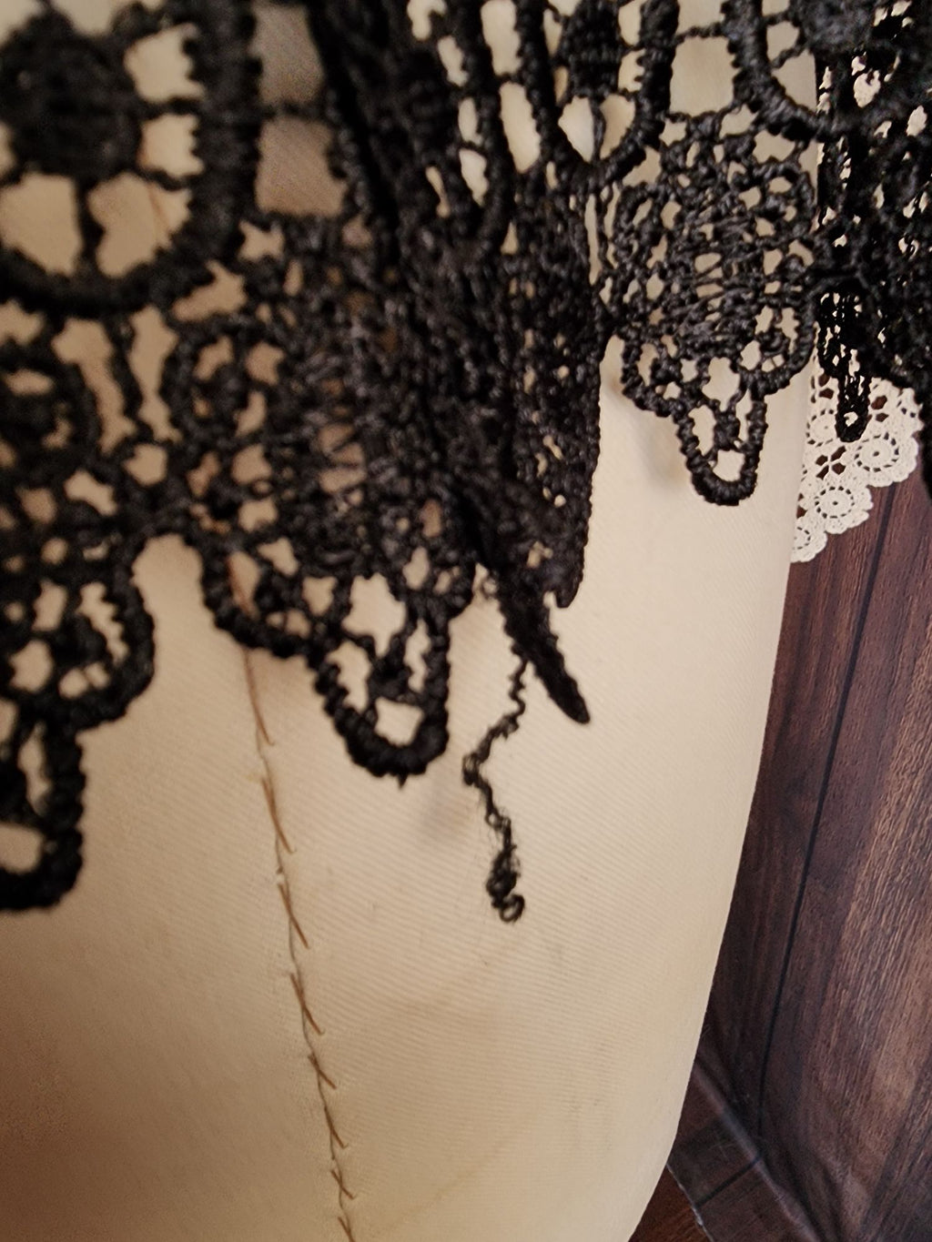 Oboe Womens Top, Black Spaghetti Strap, Size Large, Lace Trim