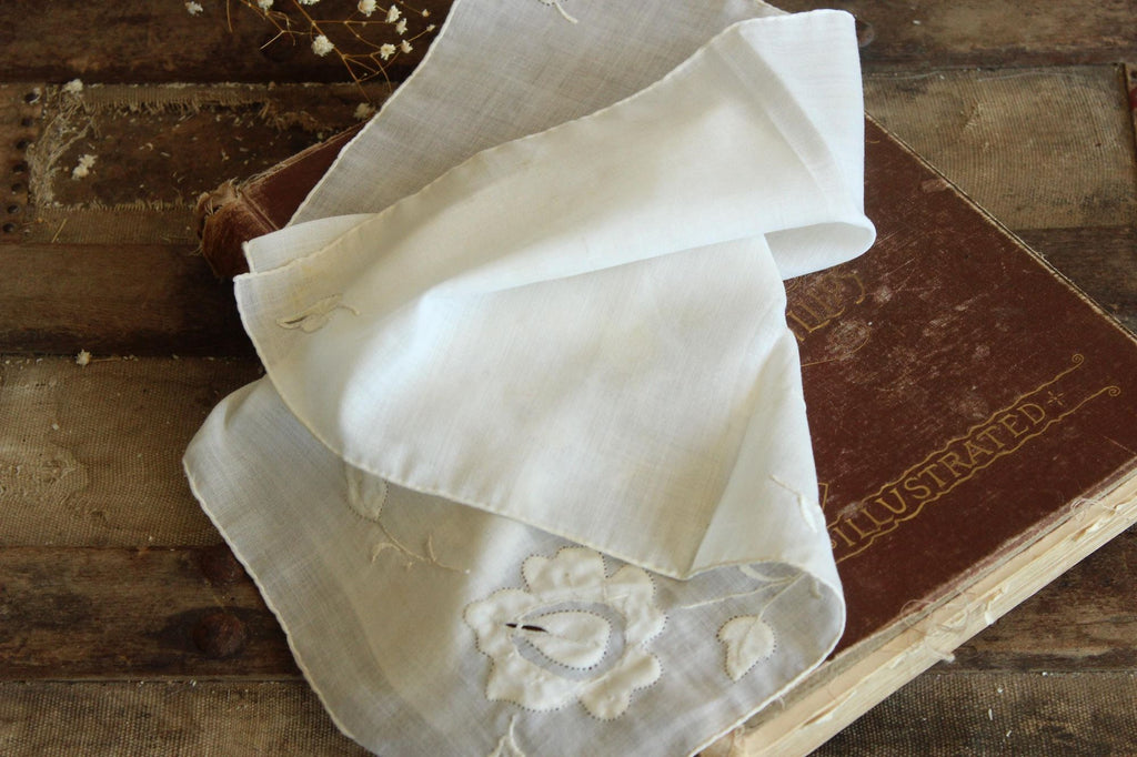 Vintage 1940s 1950s White Embroidered Cotton Handkerchief