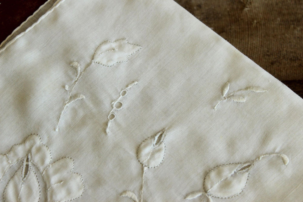 Vintage 1940s 1950s White Embroidered Cotton Handkerchief