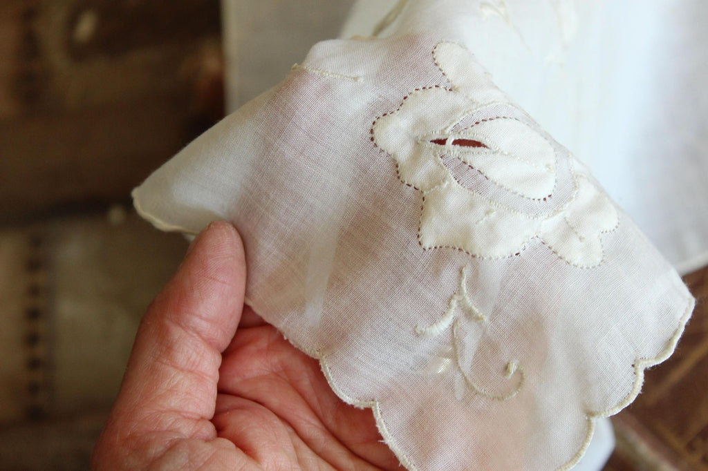 Vintage 1940s 1950s White Embroidered Cotton Handkerchief