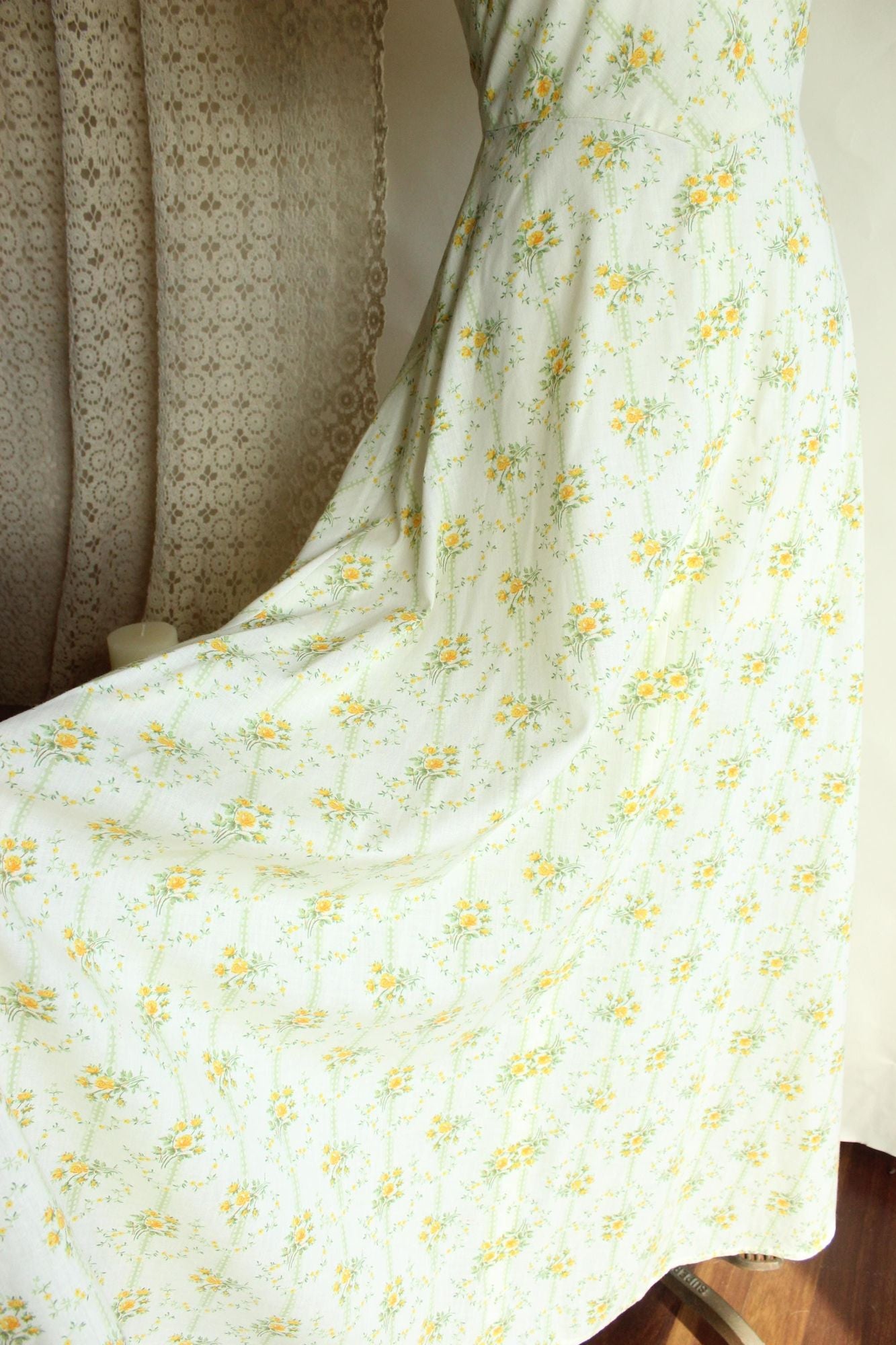 Vintage 1970s Floral Print Prairie Maxi dress with yellow and green flowers