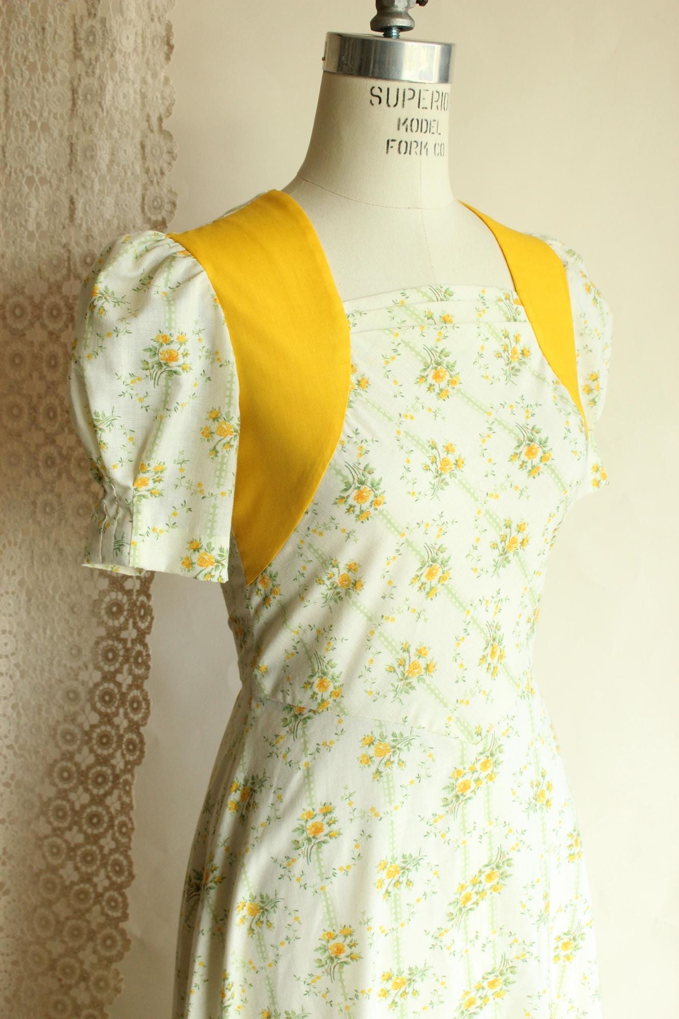 Vintage 1970s Floral Print Prairie Maxi dress with yellow and green flowers