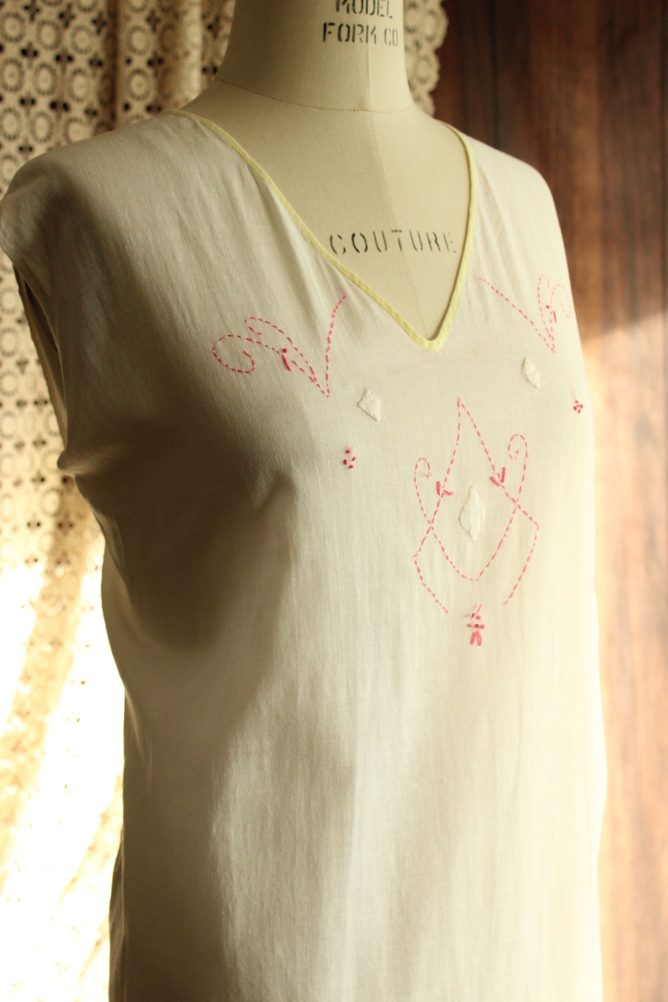 Antique 1910s 1920s White Cotton Embroidered Nightgown